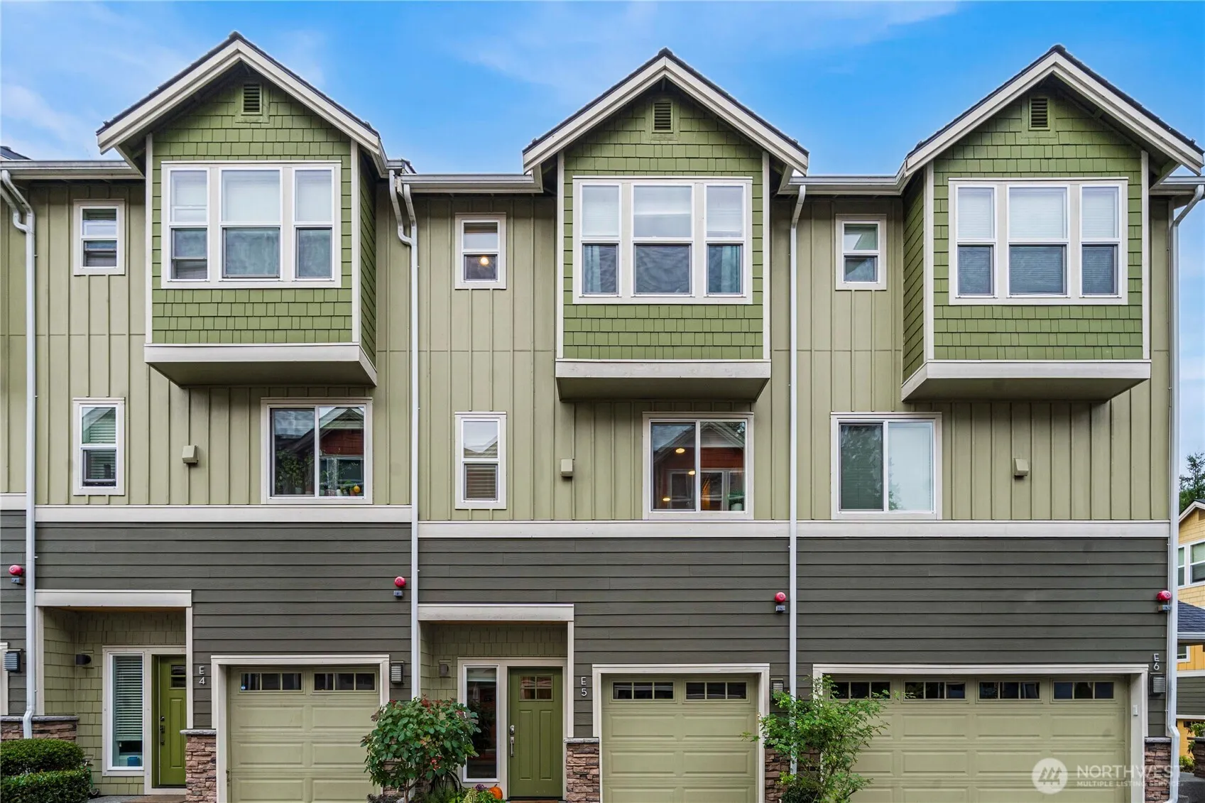 Property photo for 23000 Ne 8th Street #e5, Sammamish photo 2