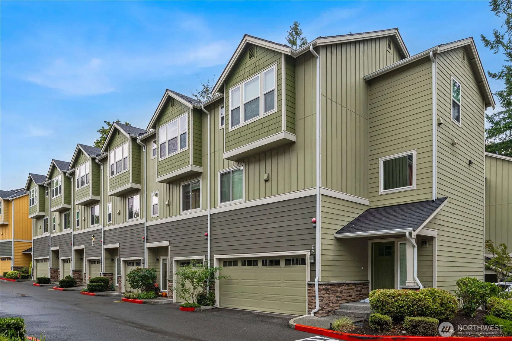 Property photo for 23000 Ne 8th Street #e5, Sammamish