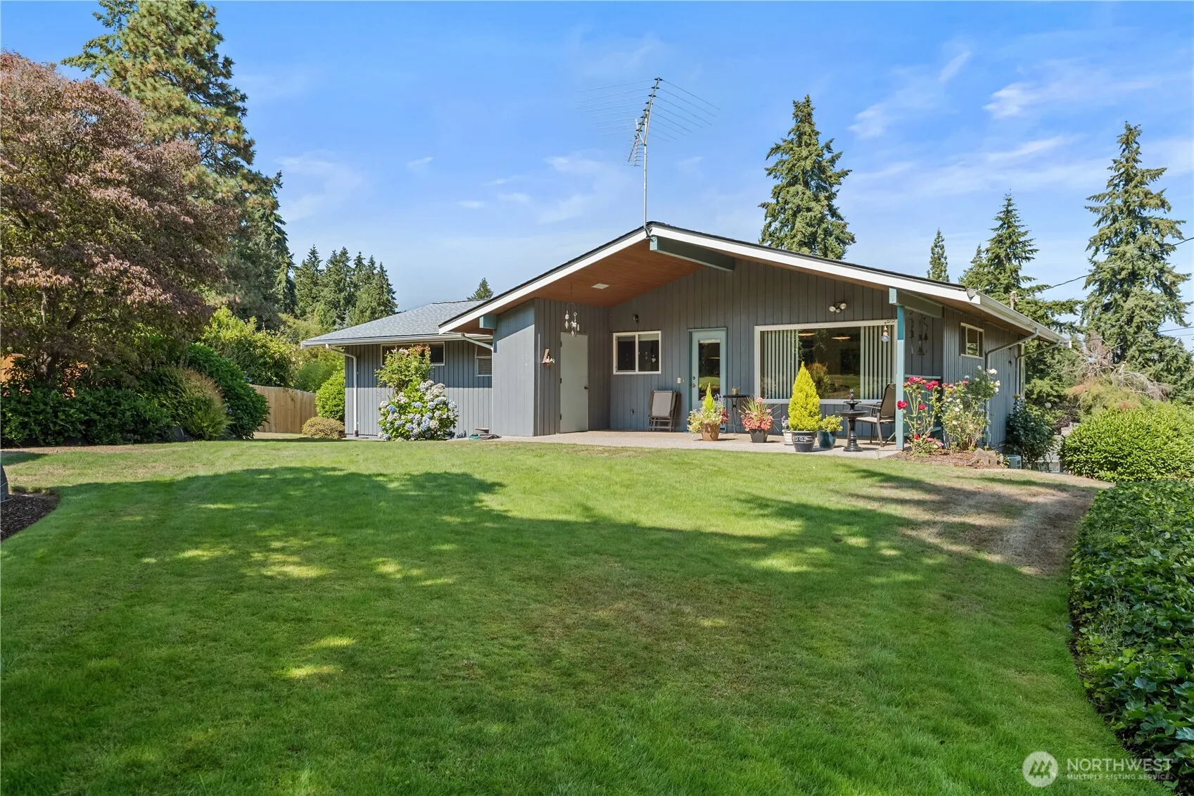 Property photo for 1040 Rosewood Lane, Fircrest photo 5