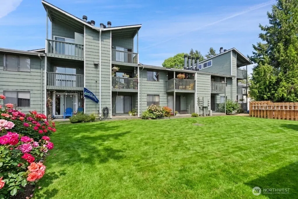 Property photo for 3430 I Street Ne #j 202, Auburn photo 3