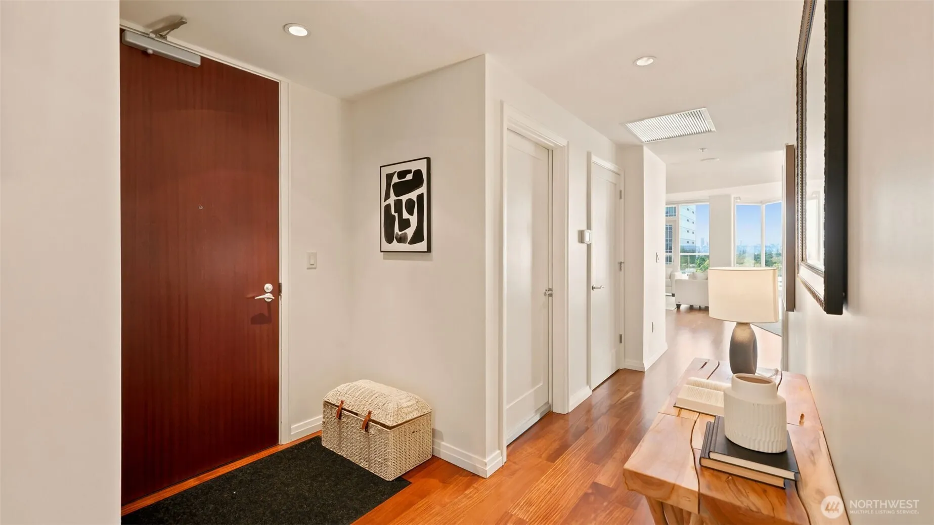 Property photo for 500 106th Avenue Ne #1501, Bellevue photo 3