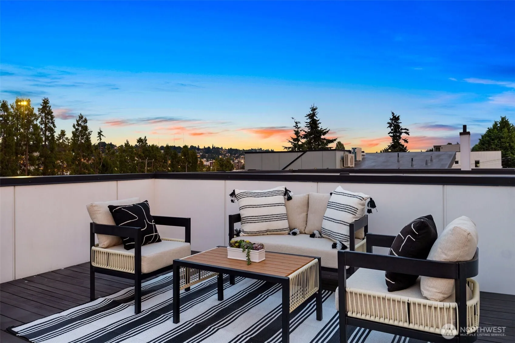Property photo for 3817 Gilman Avenue W, Seattle