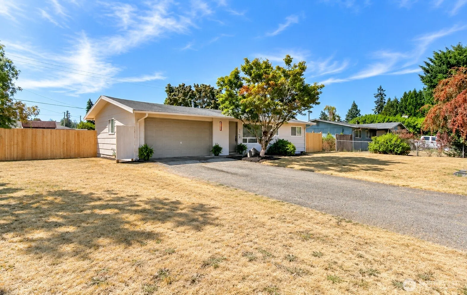 Property photo for 1218 140th Street E, Tacoma photo 2