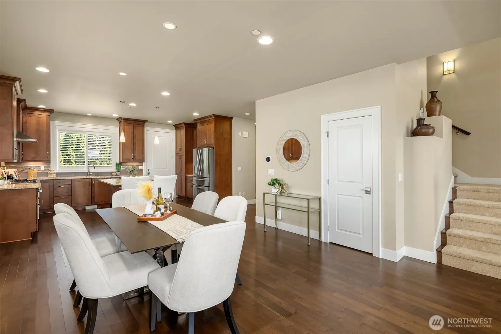 Property photo for 20 6th Street, Kirkland photo 3