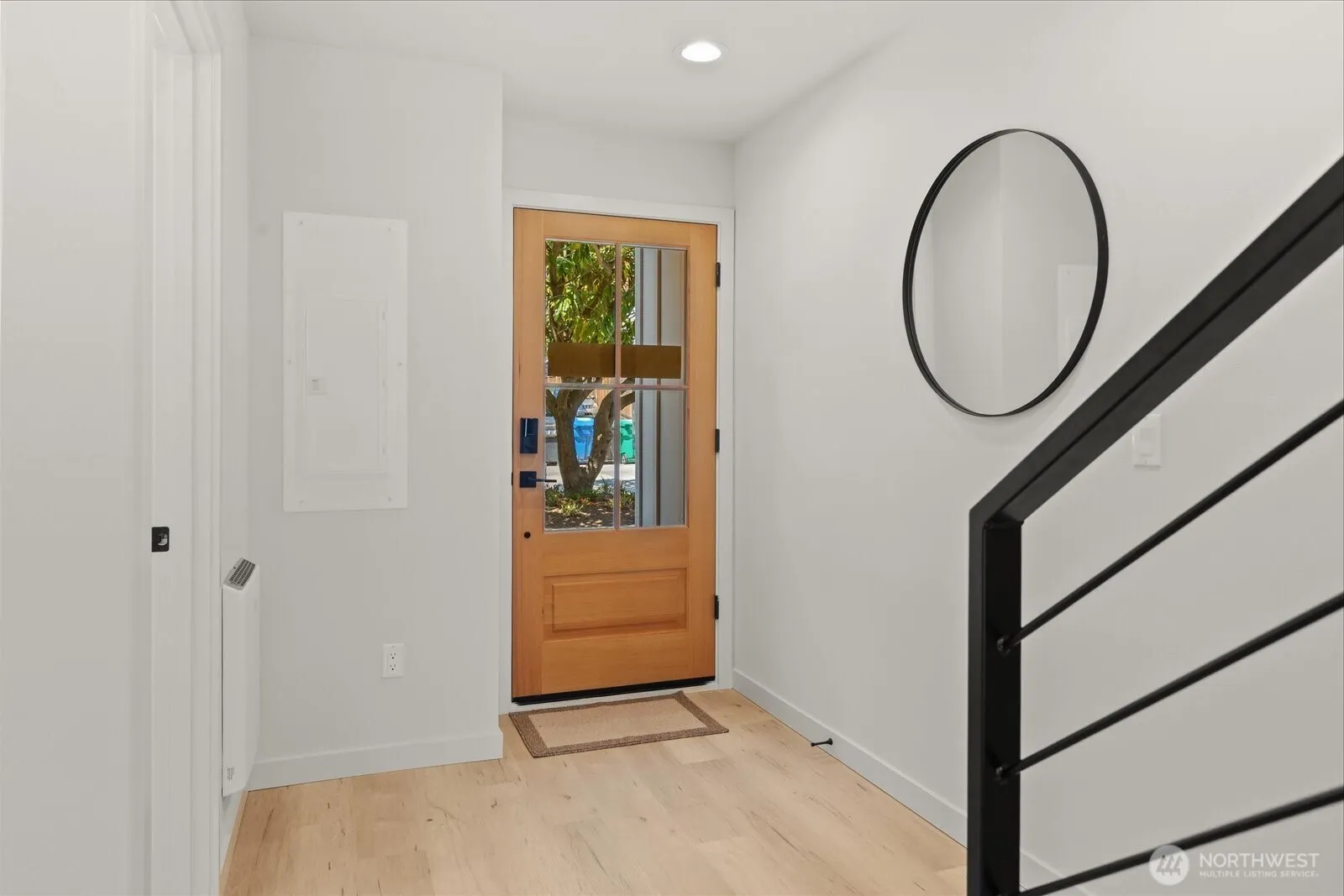 Property photo for 1131 B Nw 60th Street, Seattle photo 3