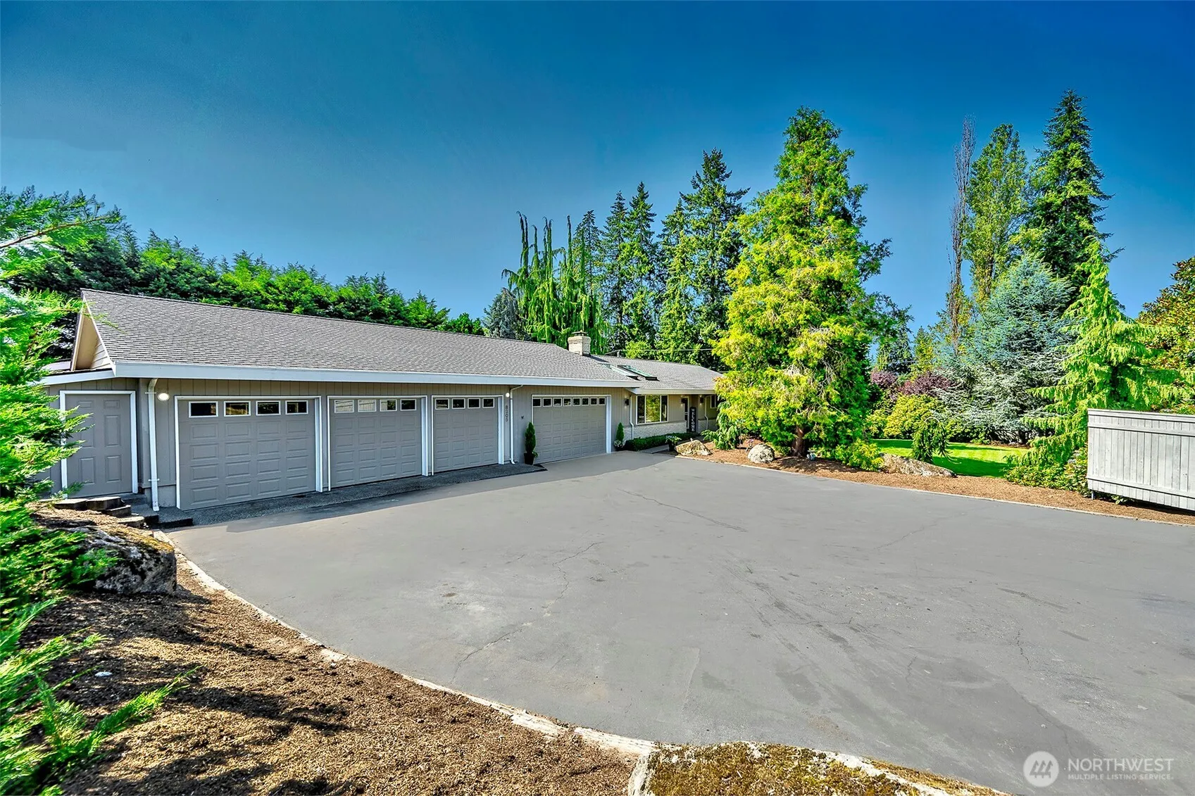 Property photo for 8205 Ne 128th Street, Kirkland photo 3