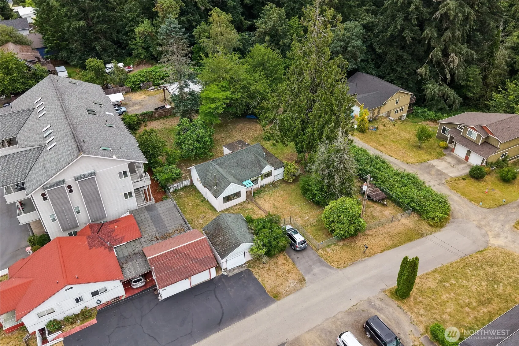 Property photo for 1919 Guy Wetzel Rd, Port Orchard photo 2