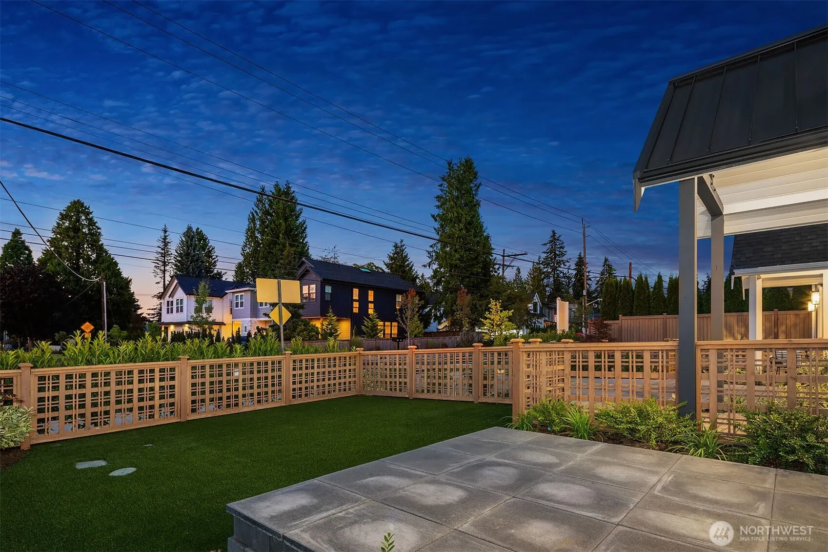 Property photo for 12601 Ne 80th Street, Kirkland photo 4