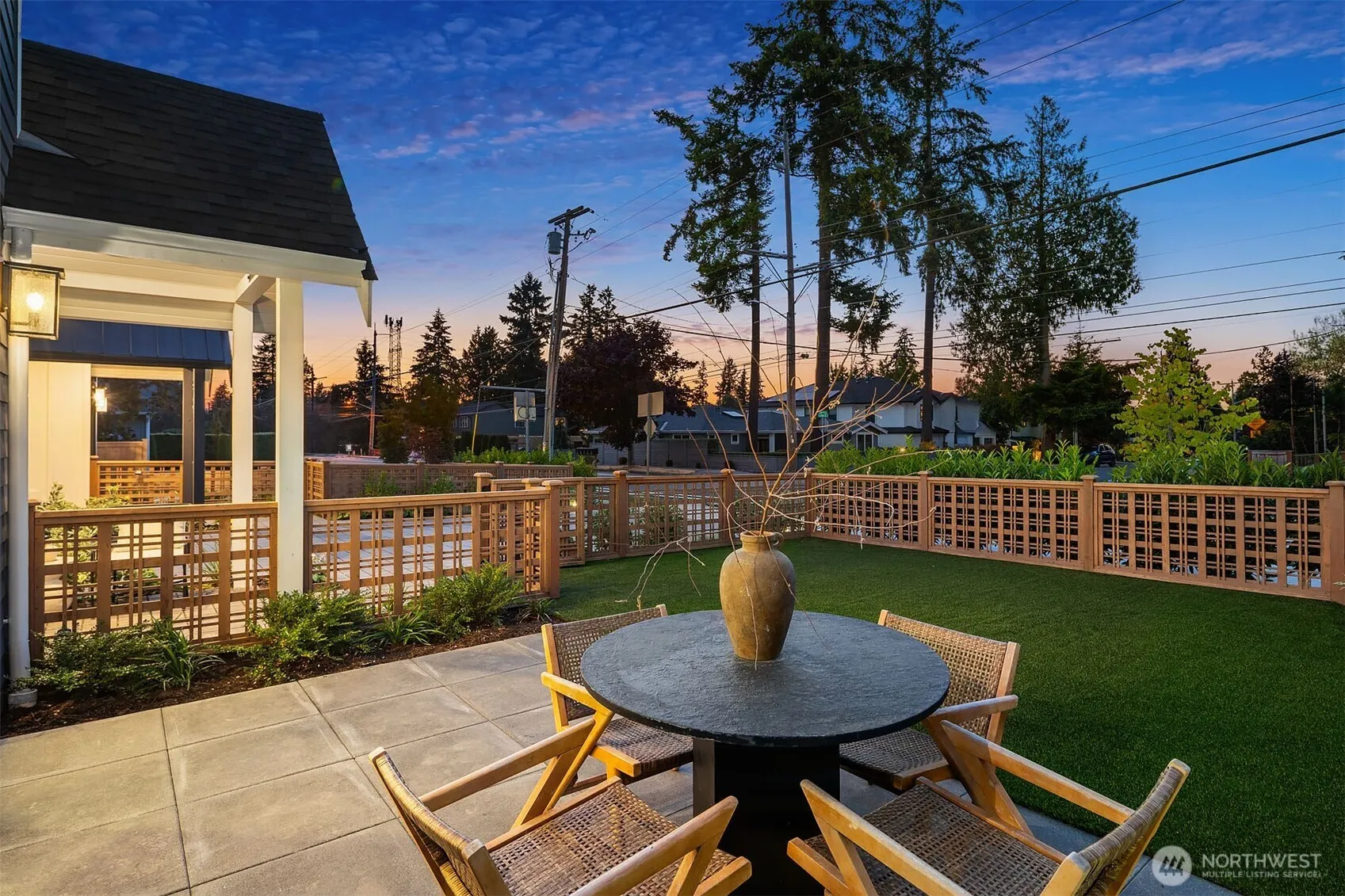 Property photo for 12601 Ne 80th Street, Kirkland photo 5