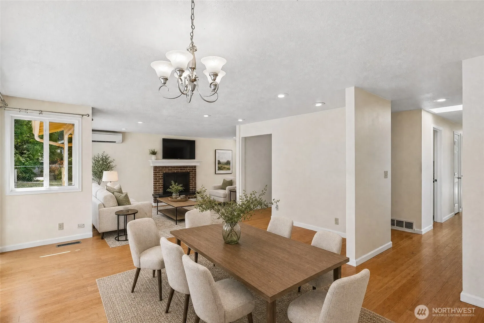 Property photo for 20224 Greenwood Ave N, Shoreline photo 5