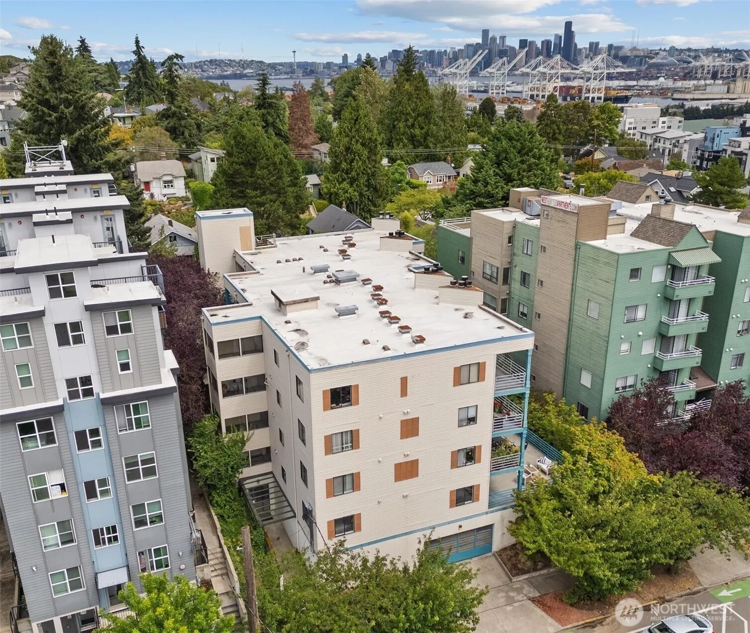 Property photo for 3256 Sw Avalon Street #203, Seattle
