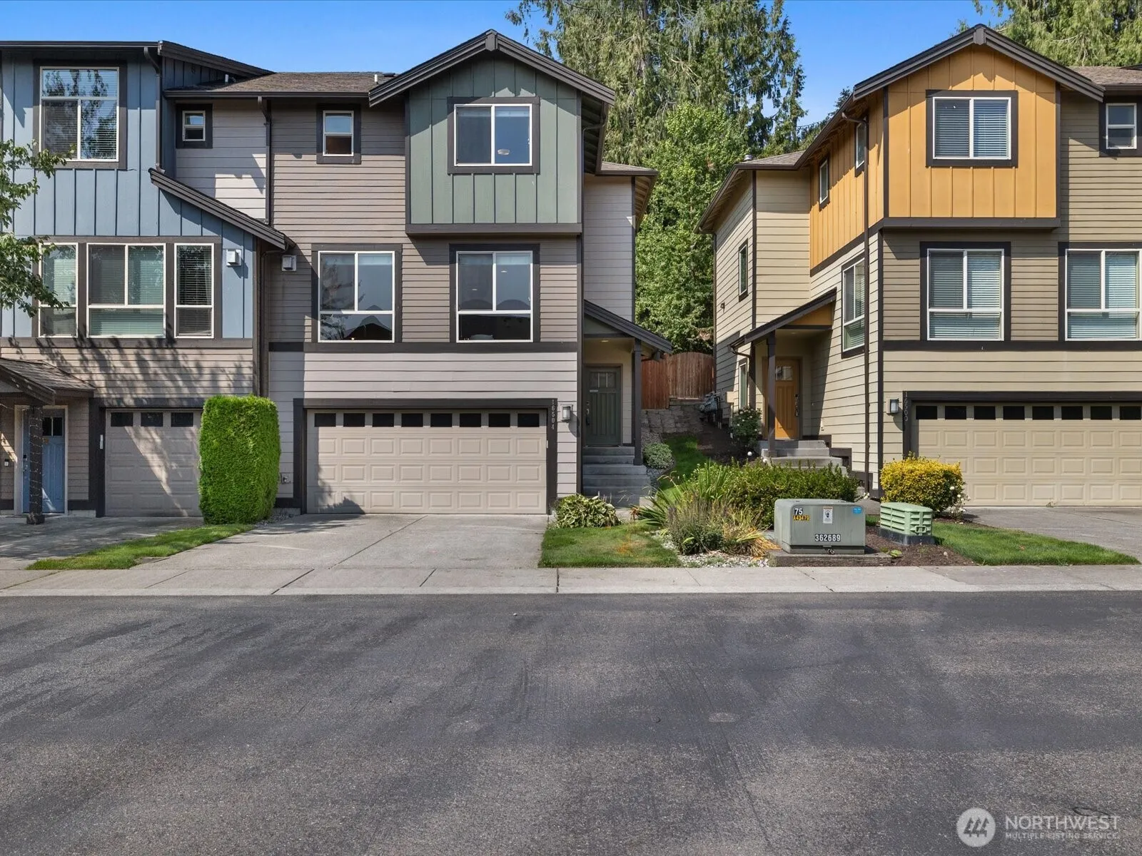 Property photo for 16504 1st Drive Se, Bothell photo 2