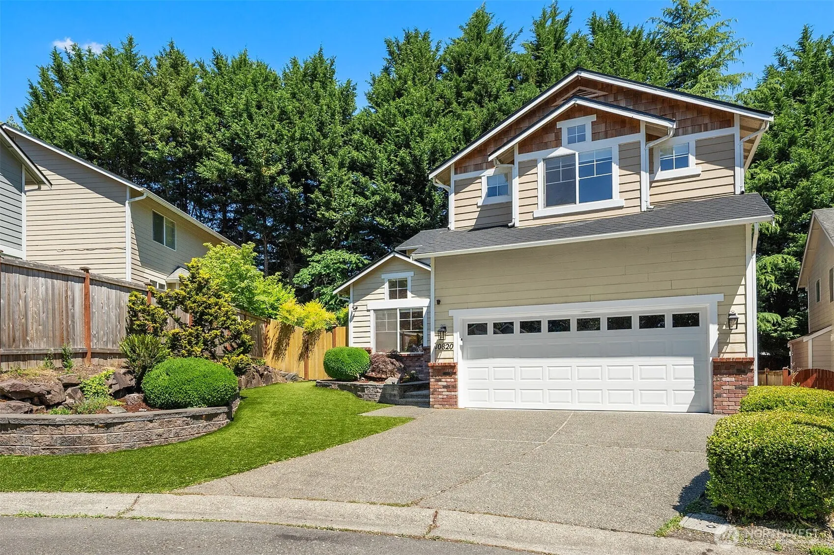 Property photo for 10820 Ne 144th Court, Kirkland