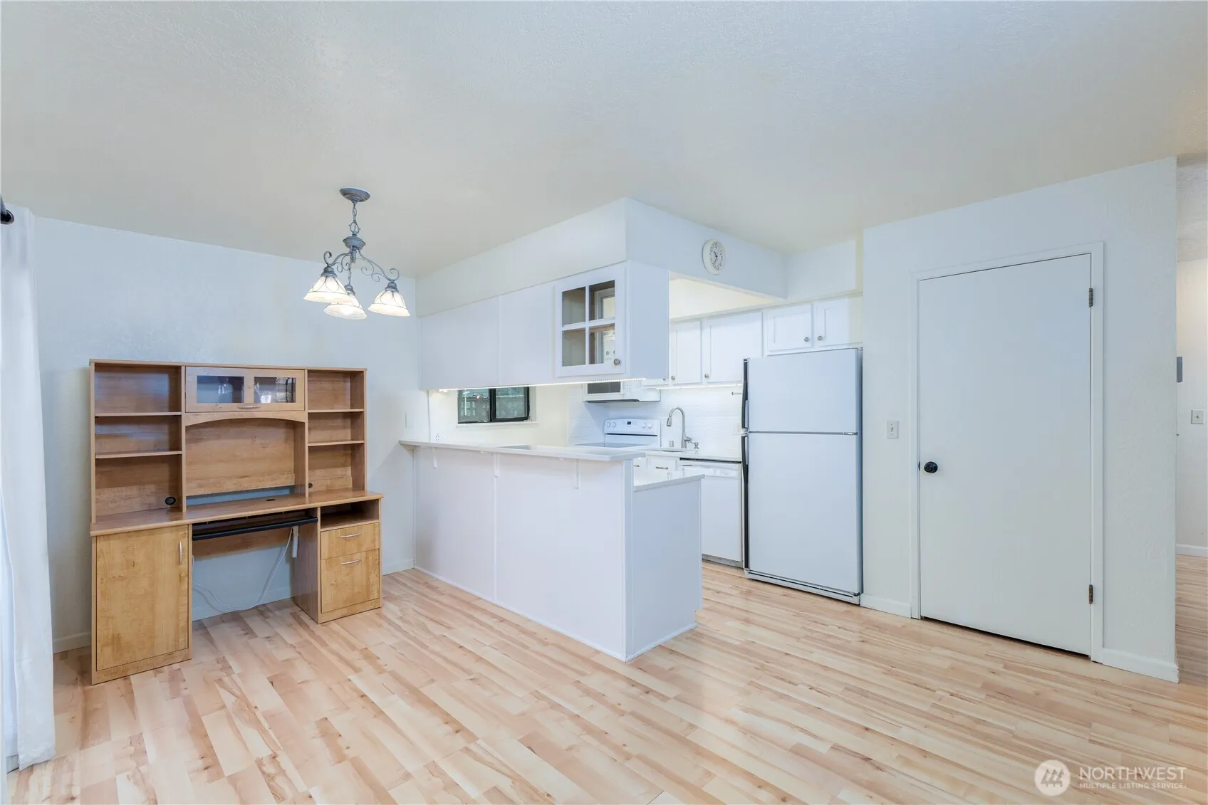 Property photo for 8603 244th St Sw #2a, Edmonds photo 4