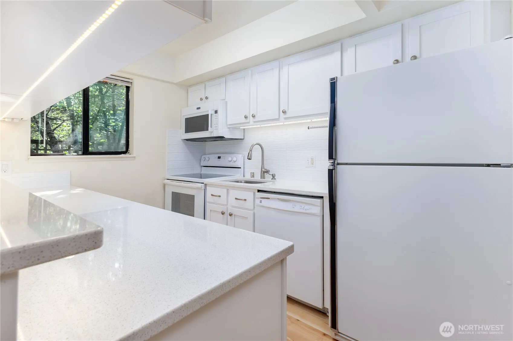 Property photo for 8603 244th St Sw #2a, Edmonds photo 5