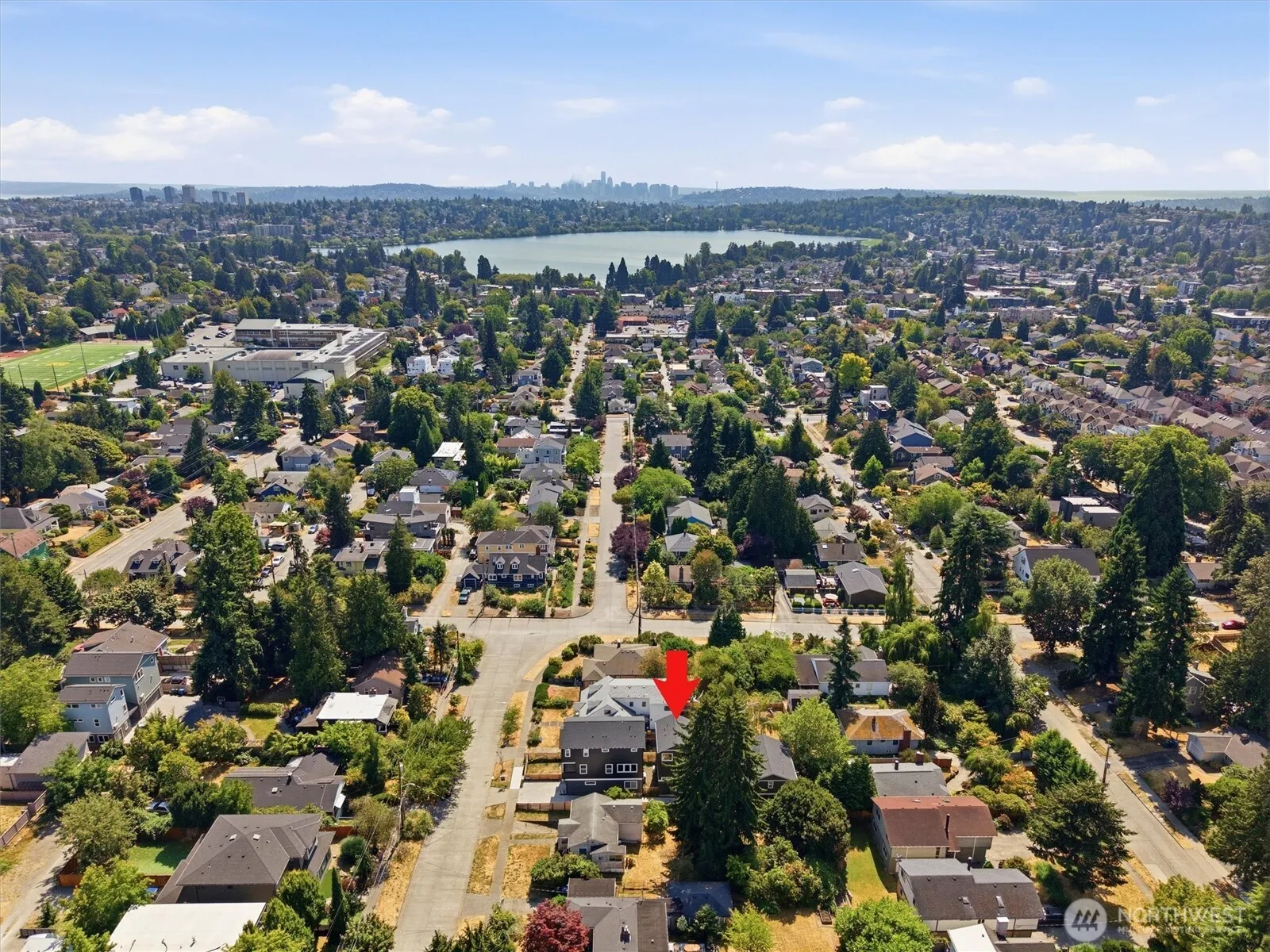 Property photo for 8815 Densmore Avenue N #b, Seattle photo 3