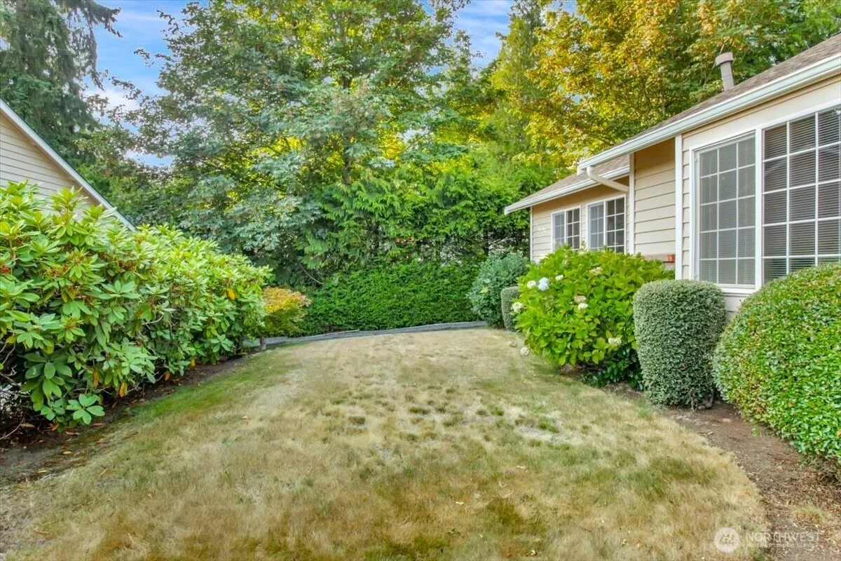 Property photo for 14114 Beverly Park Road #a, Edmonds photo 3