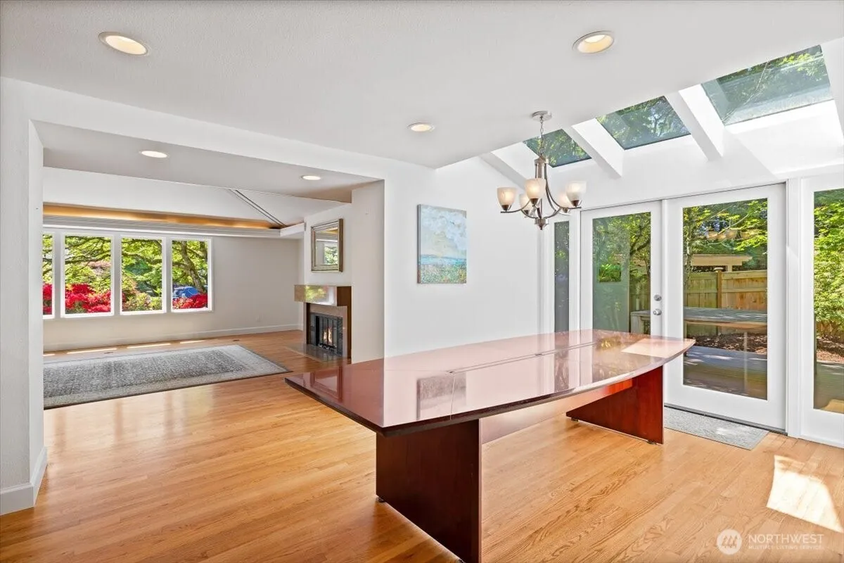 Property photo for 8510 Se 72nd Street, Mercer Island photo 5