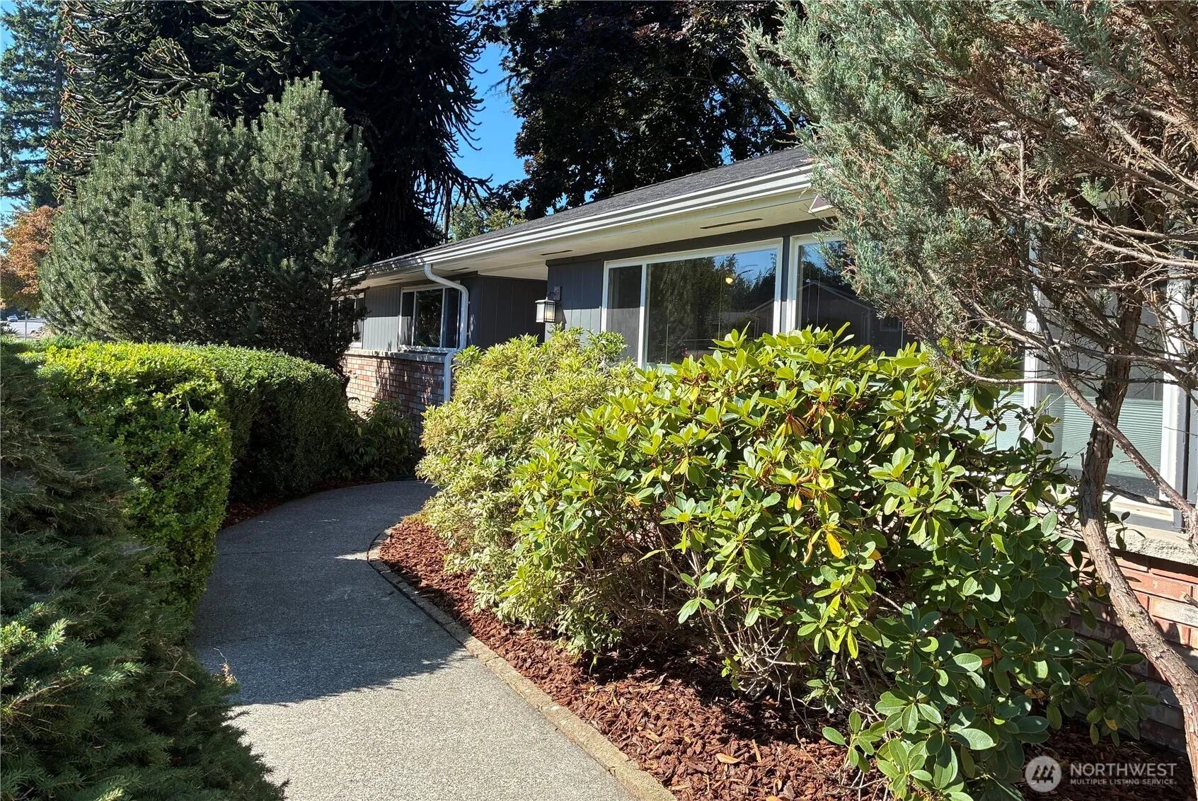 Property photo for 2333 Edmunds Avenue Ne, Renton photo 2
