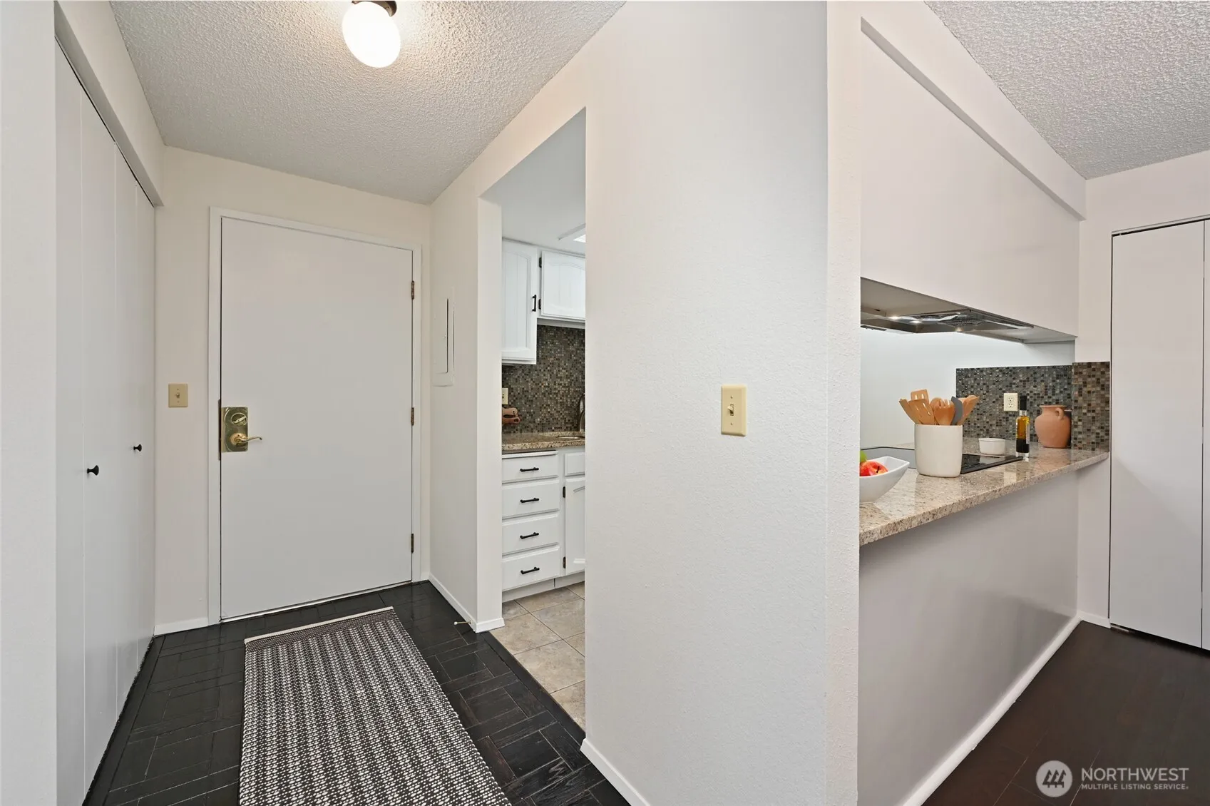 Property photo for 3505 W Government Way #202, Seattle photo 4