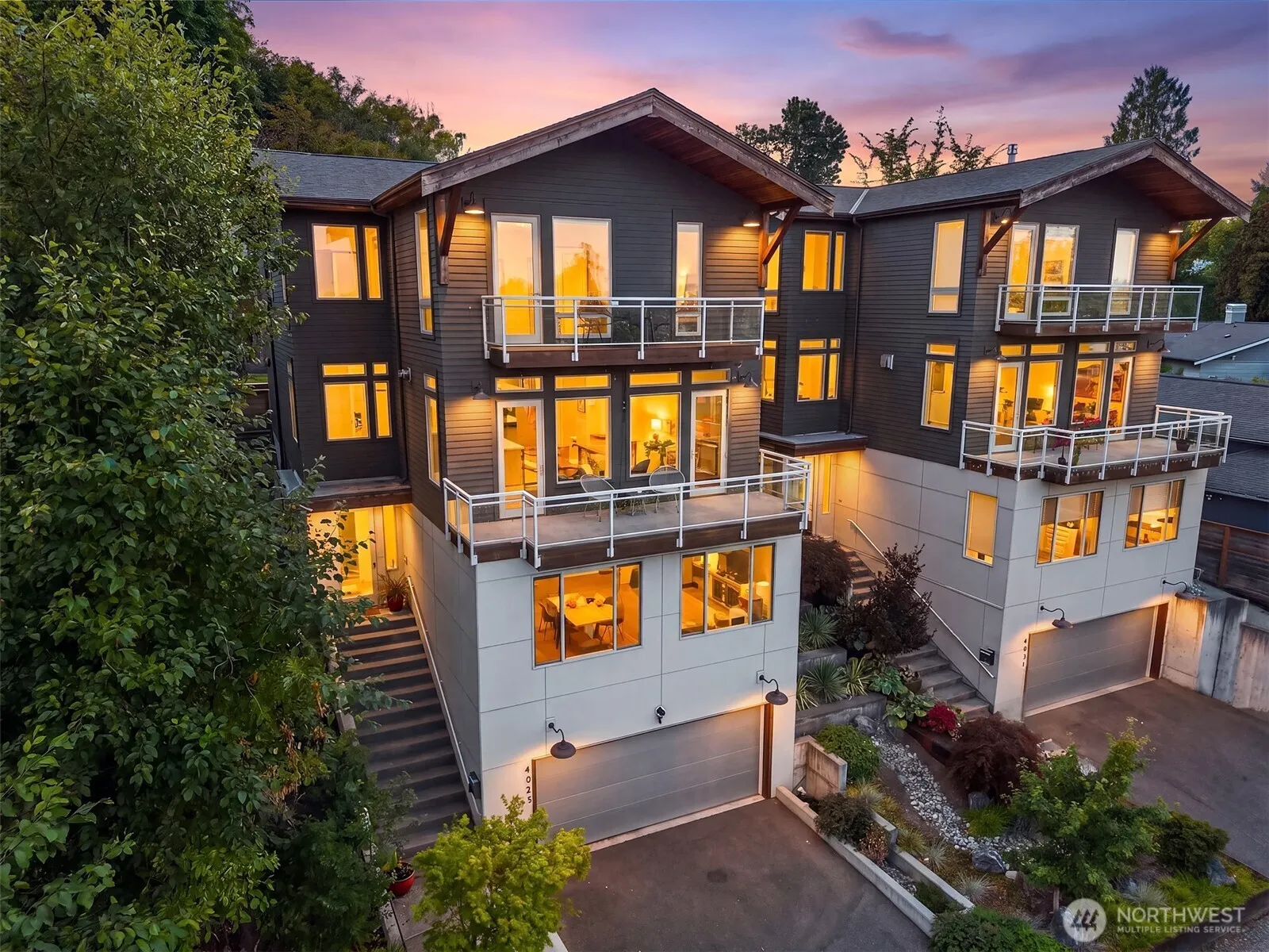 Property photo for 4025 Burton Place W, Seattle
