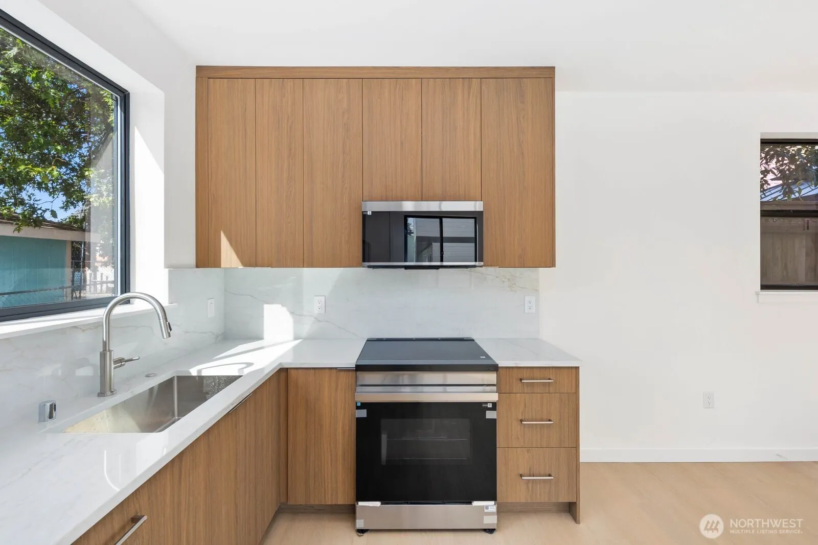 Property photo for 3943 S Morgan Street #b, Seattle photo 4