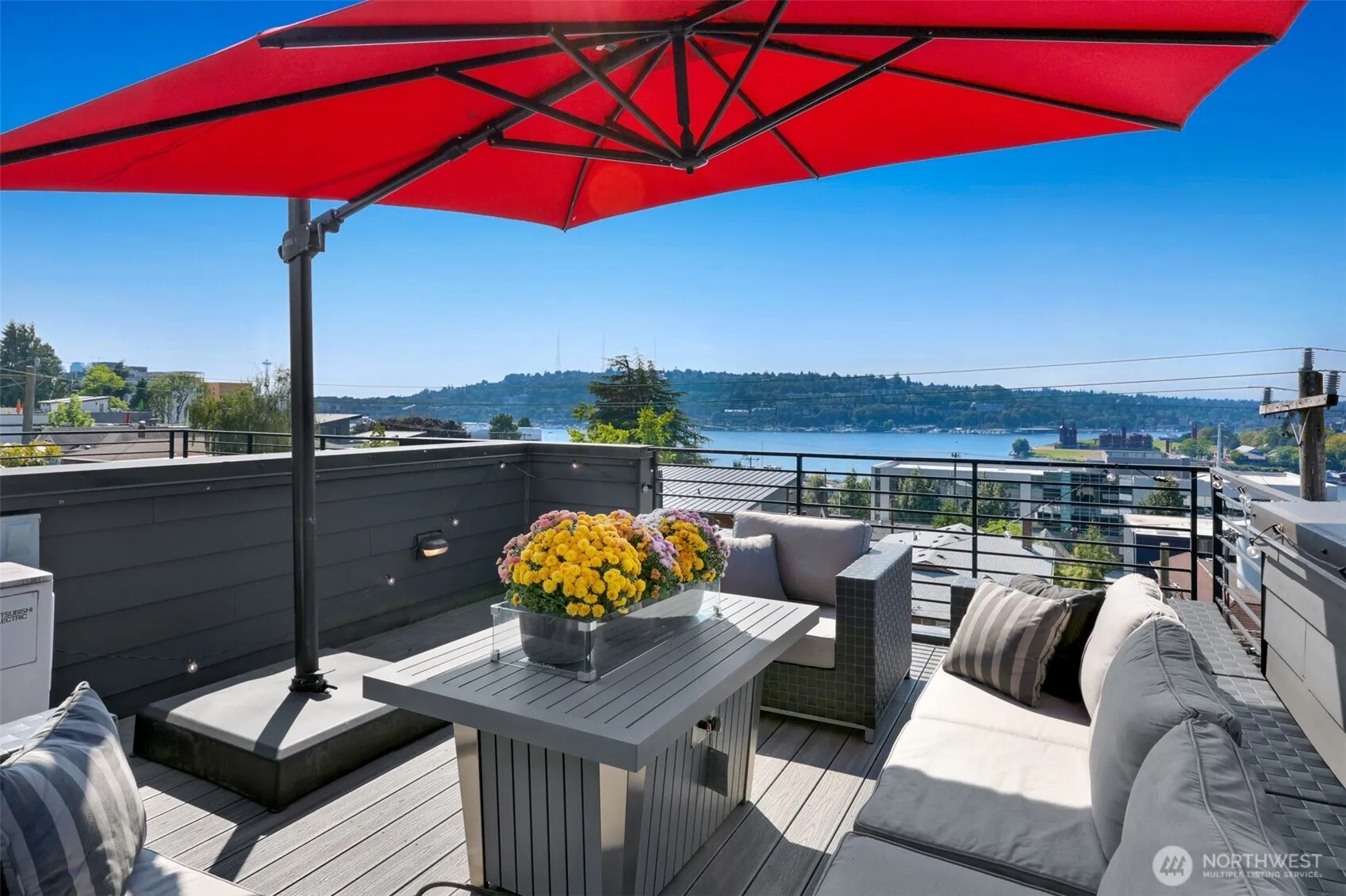 Property photo for 2708 Franklin Avenue E #b, Seattle photo 3