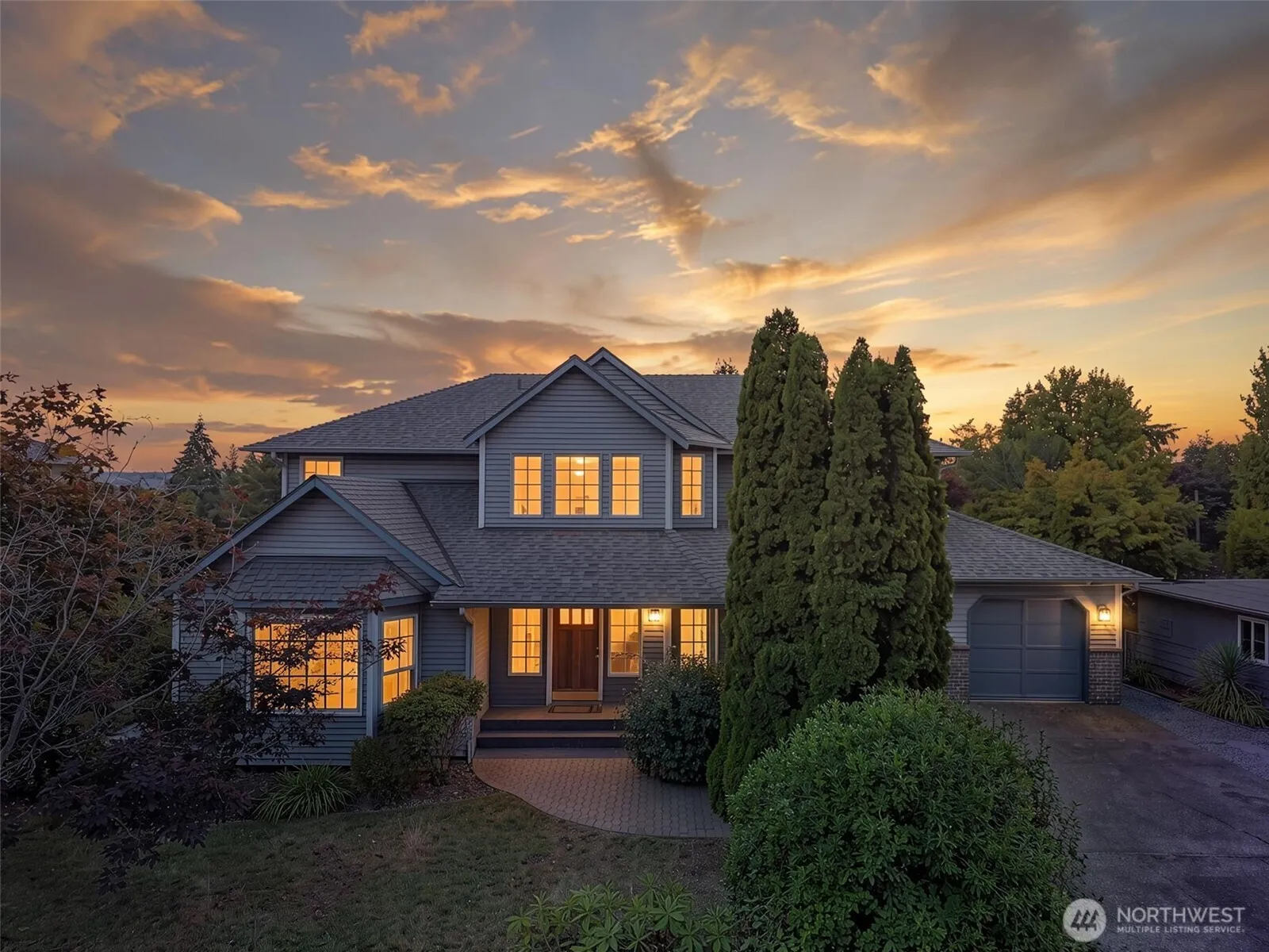 Property photo for 719 Kensington Avenue S, Kent