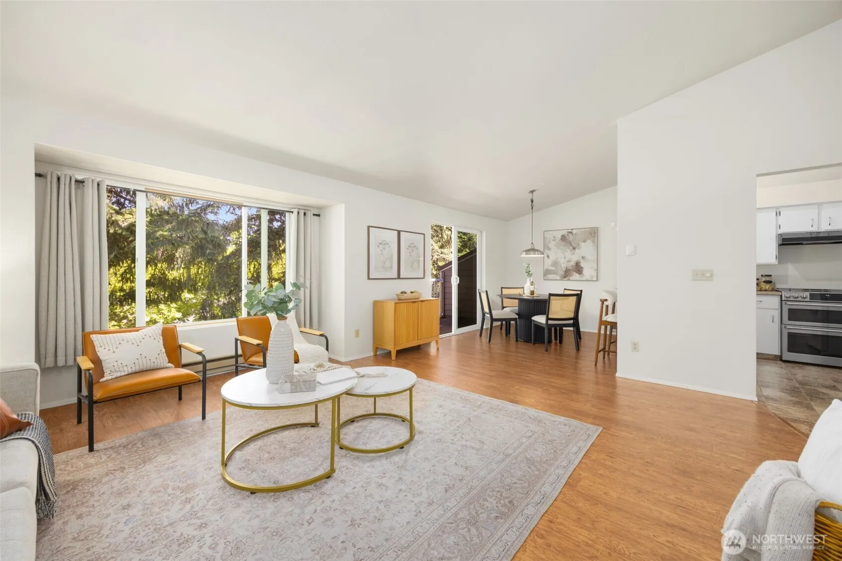 Property photo for 204 Mountain Park Boulevard Sw #c302, Issaquah photo 3