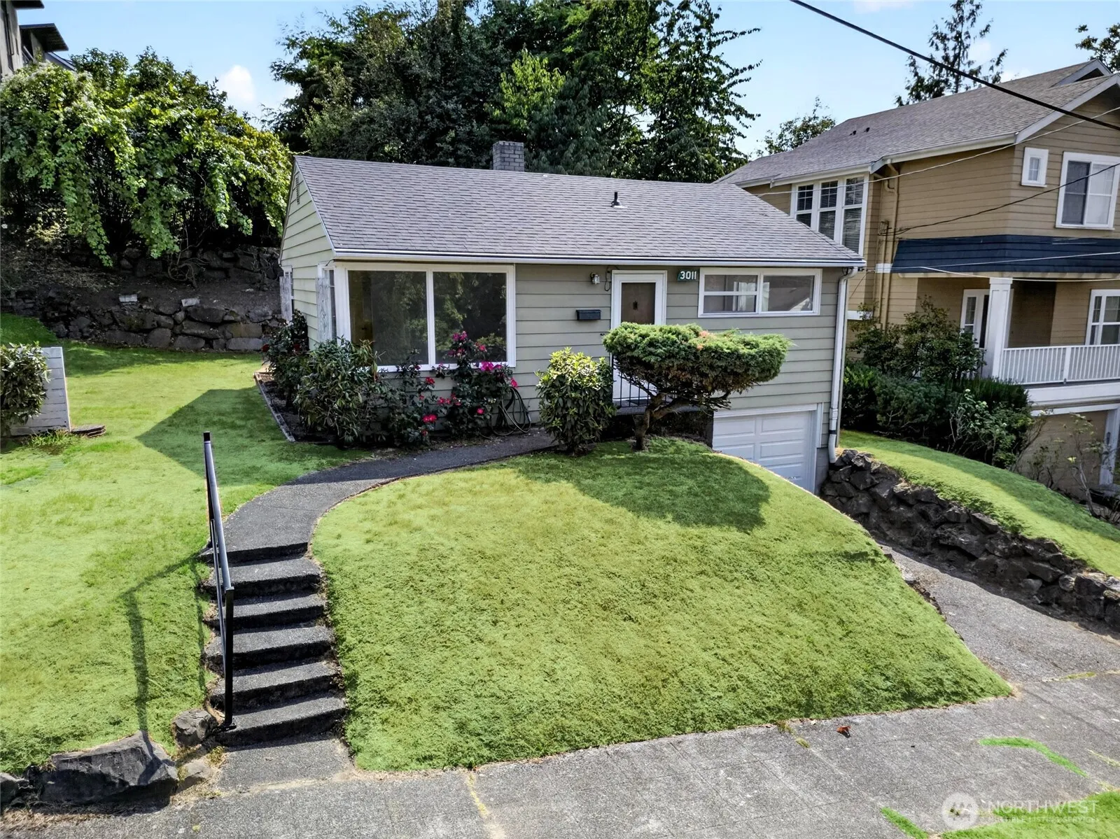 Property photo for 3011 E Pine Street, Seattle