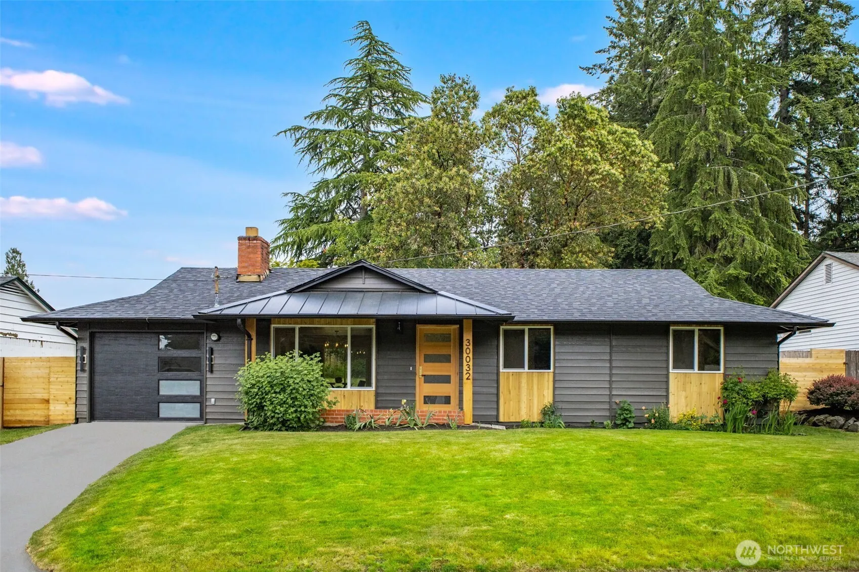 Property photo for 30032 5th Avenue Sw, Federal Way photo 2