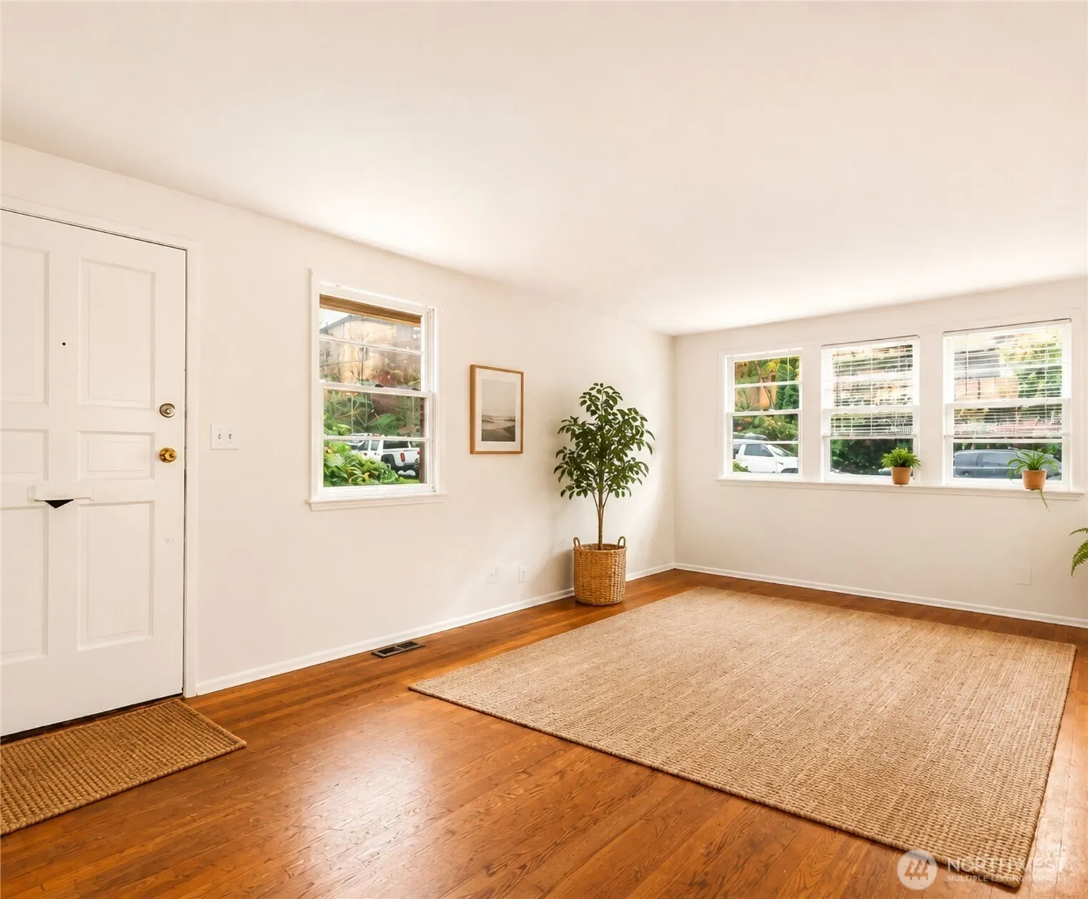 Property photo for 3820 3822 14th Avenue S, Seattle photo 4