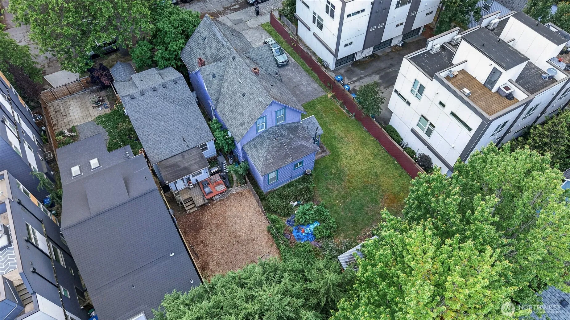 Property photo for 312 26th Avenue S, Seattle photo 2