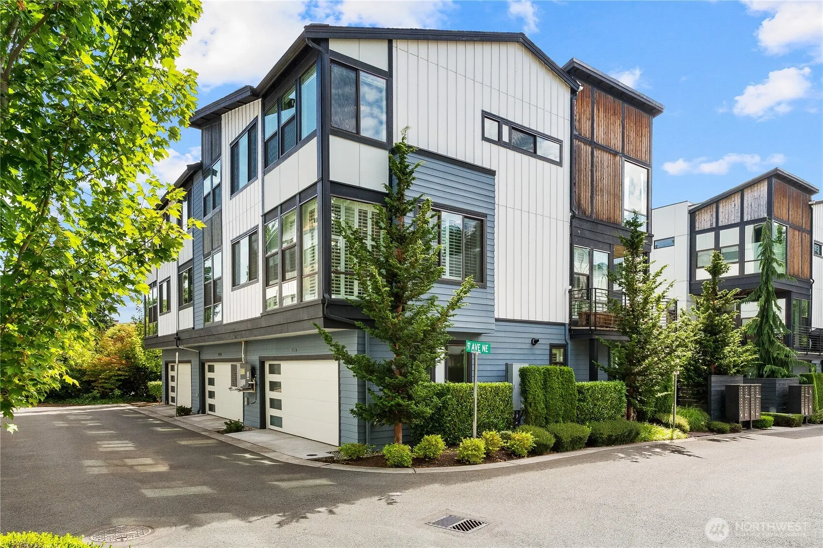 Property photo for 9717 Se 182nd Place #a, Bothell