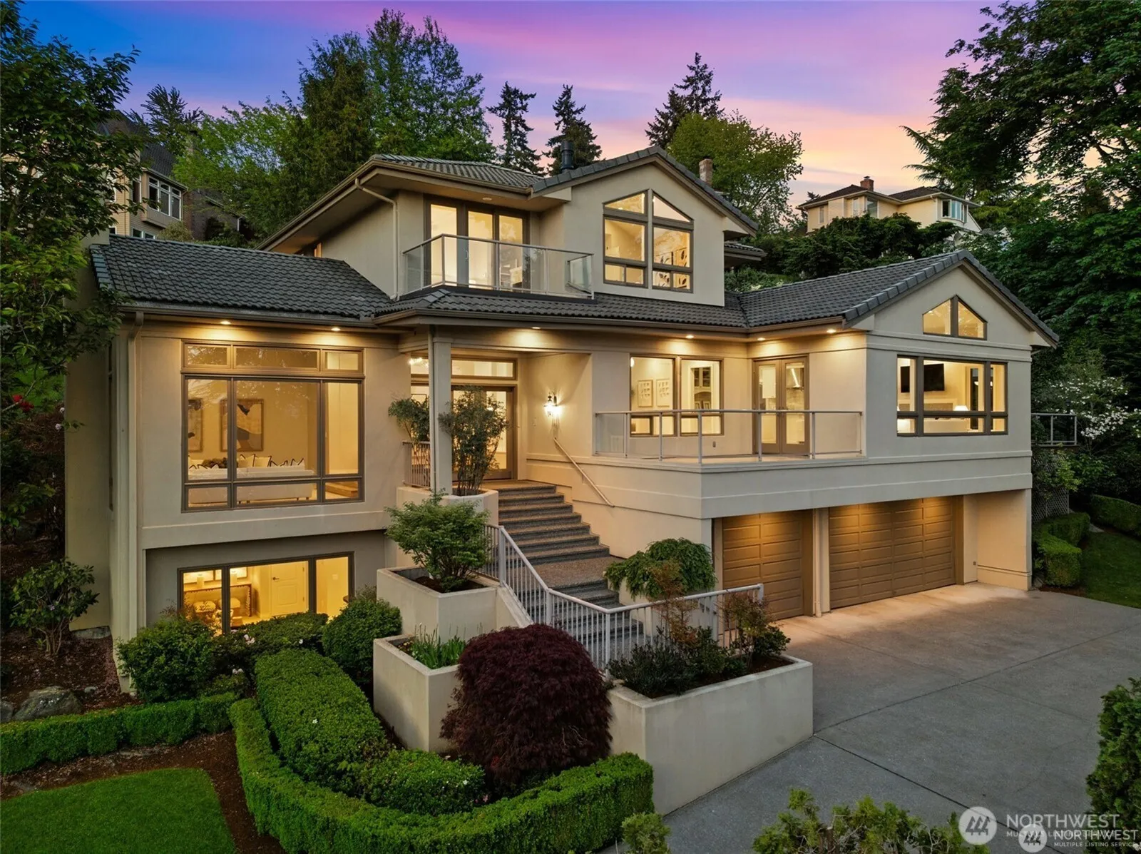 Property photo for 8144 W Mercer Way, Mercer Island photo 2