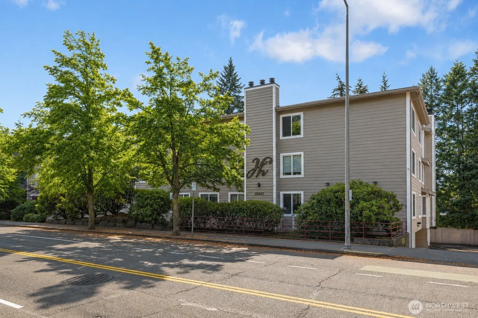 Property photo for 12027 15th Avenue Ne #304, Seattle photo 2