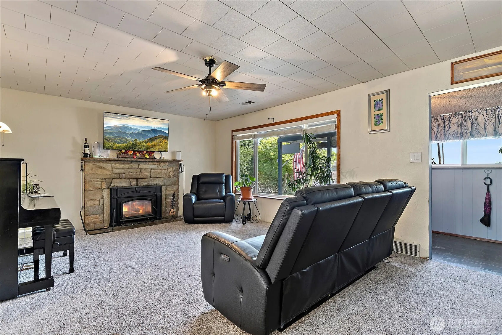 Property photo for 1229 Browns Point Boulevard, Tacoma photo 5
