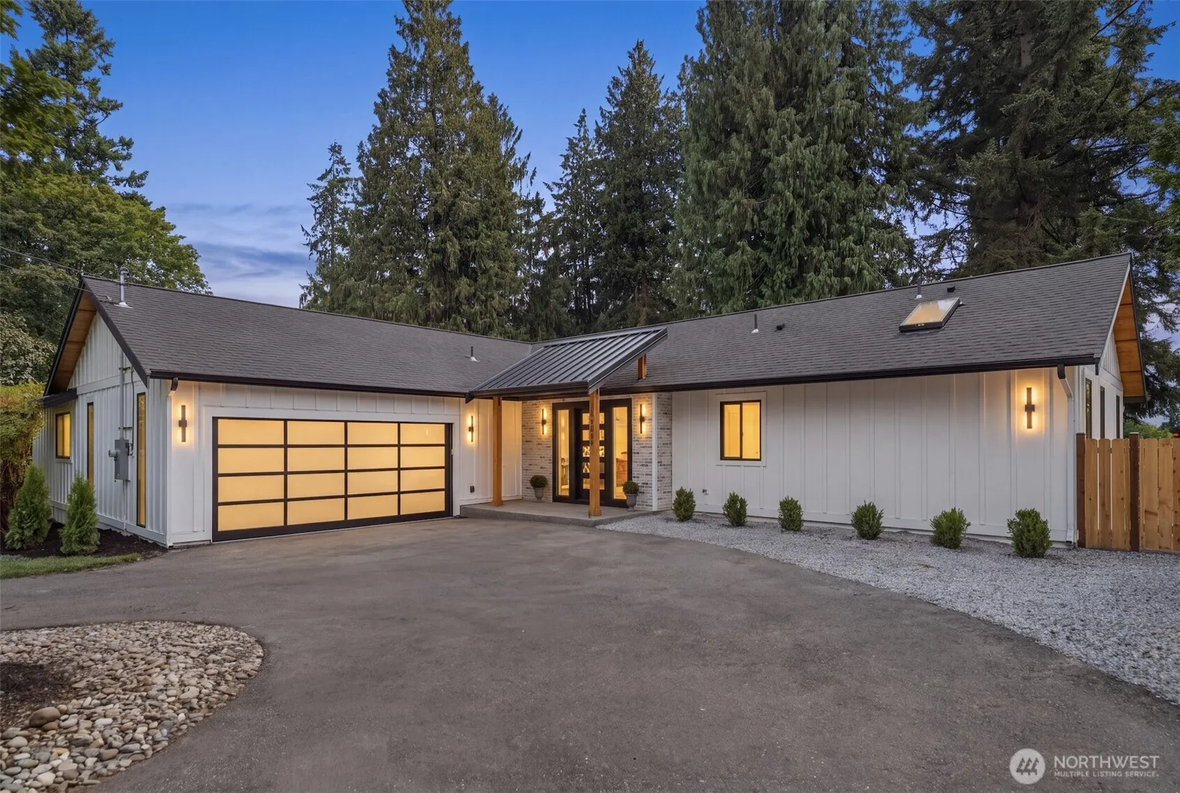 Property photo for 15729 Larch Way, Lynnwood