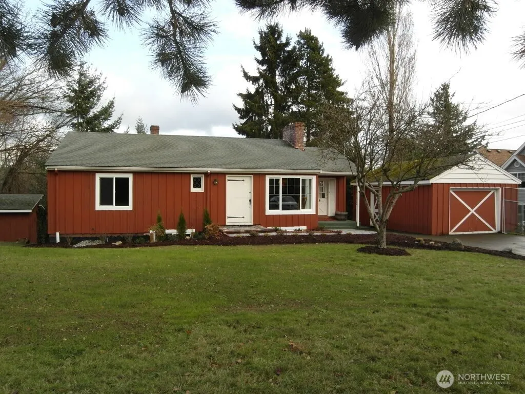 Property photo for 11334 Corliss Avenue N, Seattle