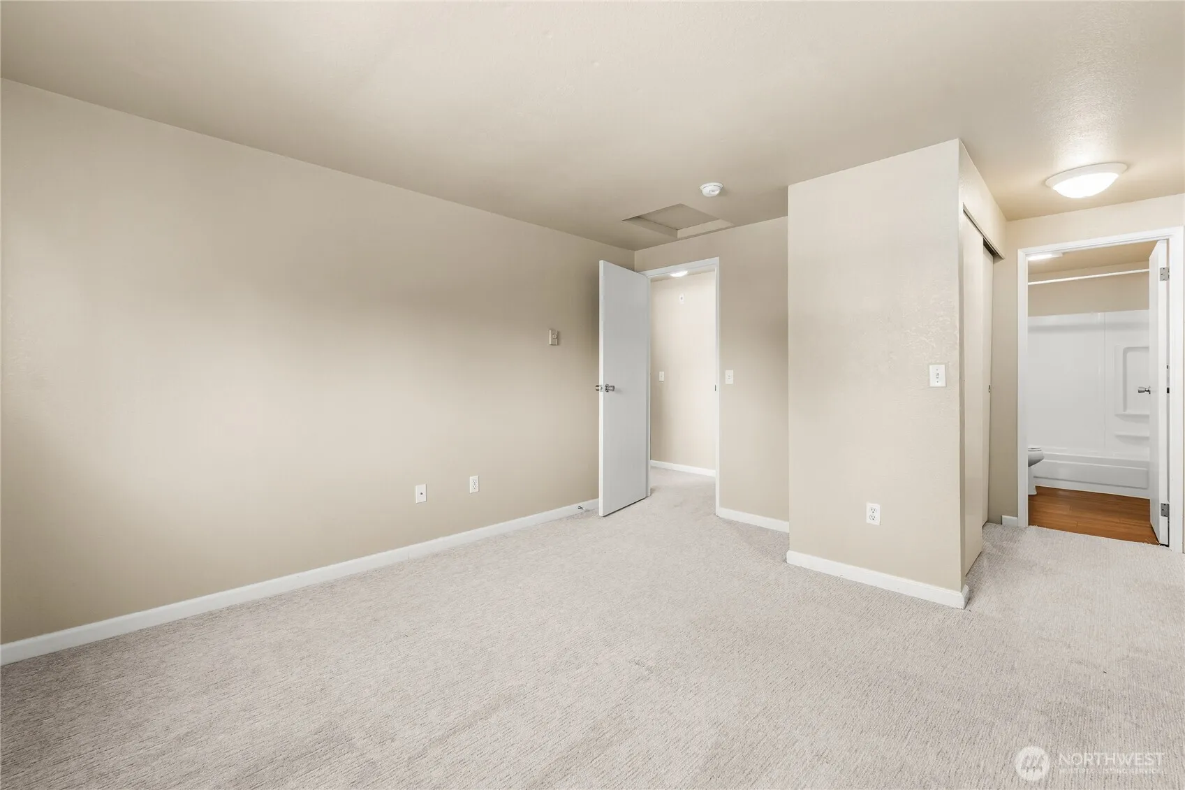 Property photo for 17624 1st Avenue S #a302, Burien photo 5