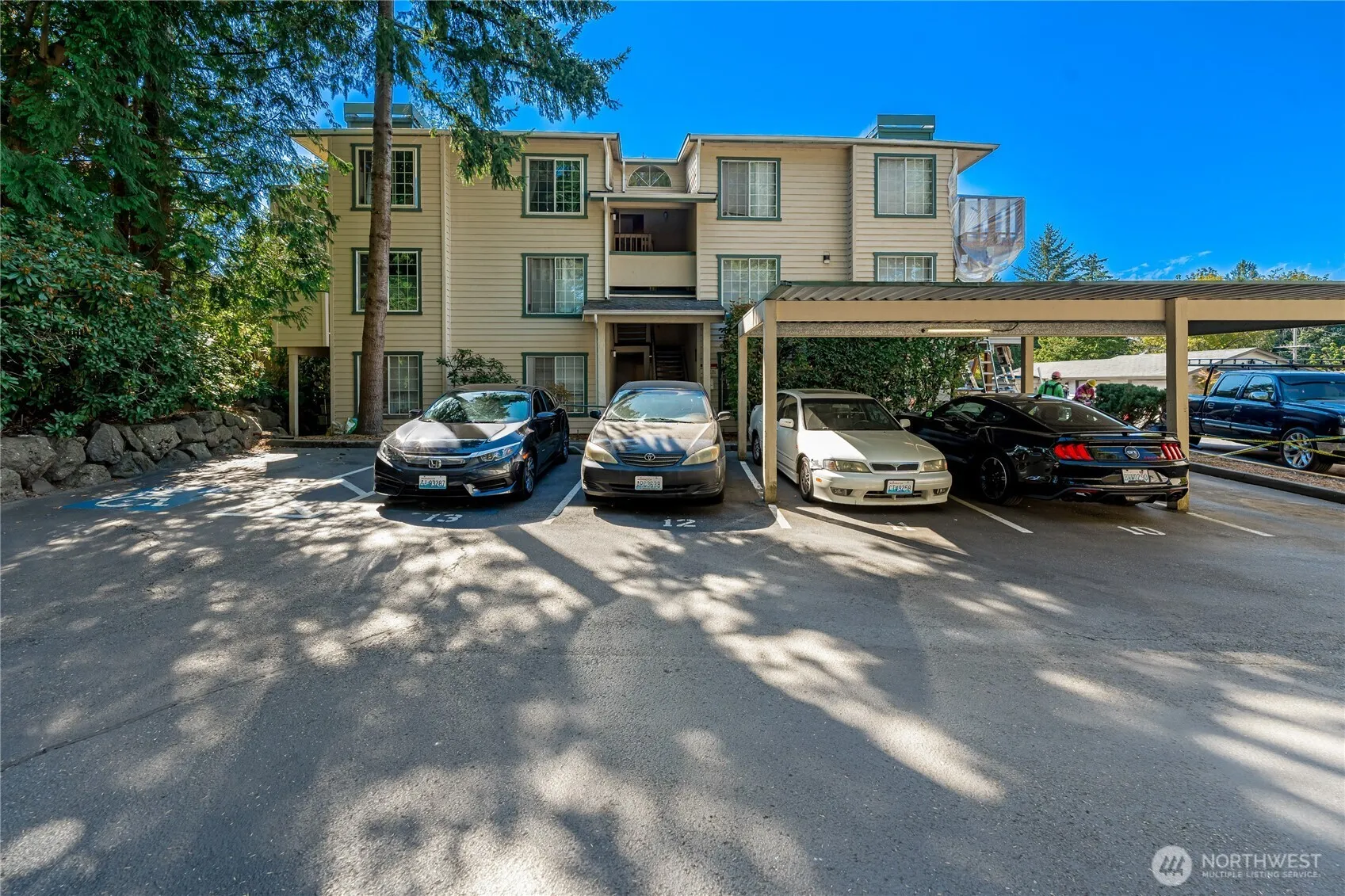 Property photo for 17624 1st Avenue S #a302, Burien photo 2