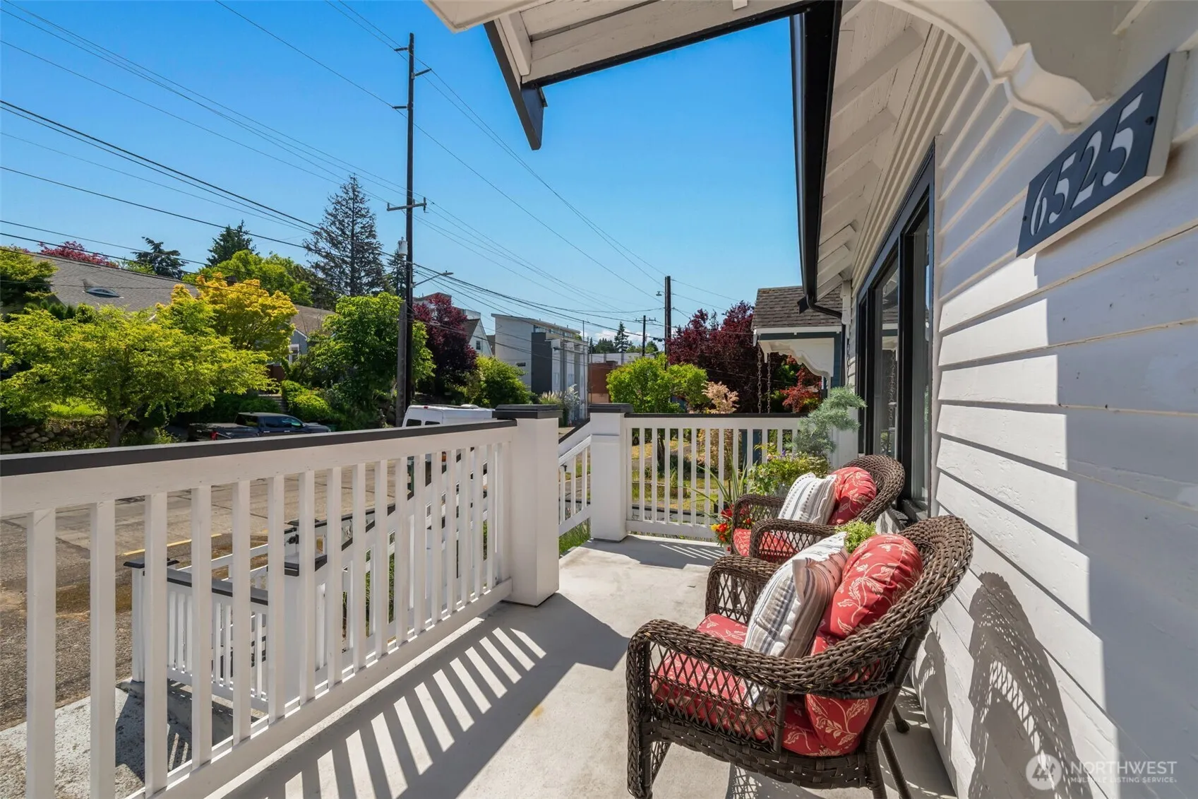 Property photo for 6525 3rd Avenue Nw, Seattle photo 5