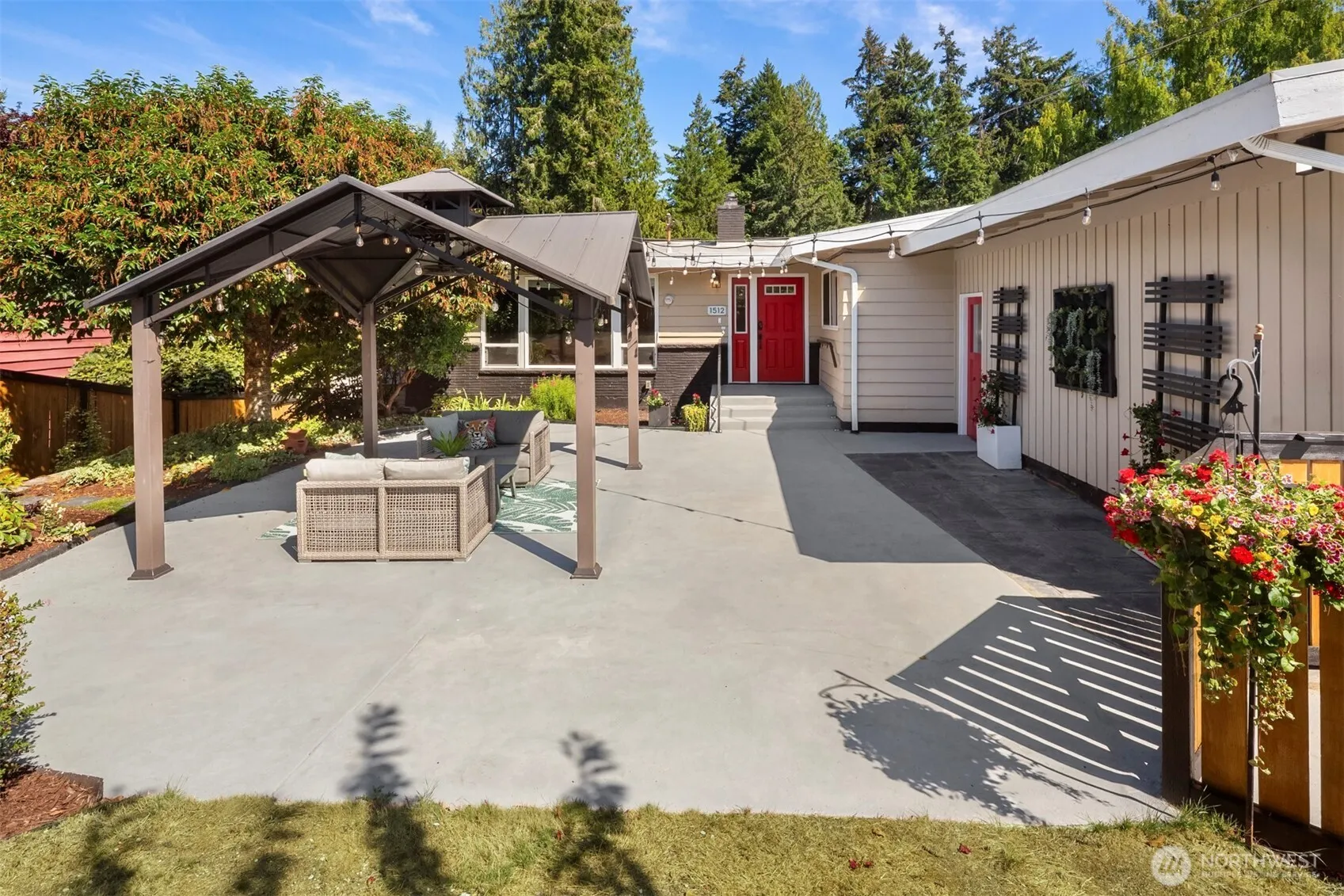 Property photo for 1512 167th Avenue Se, Bellevue photo 3