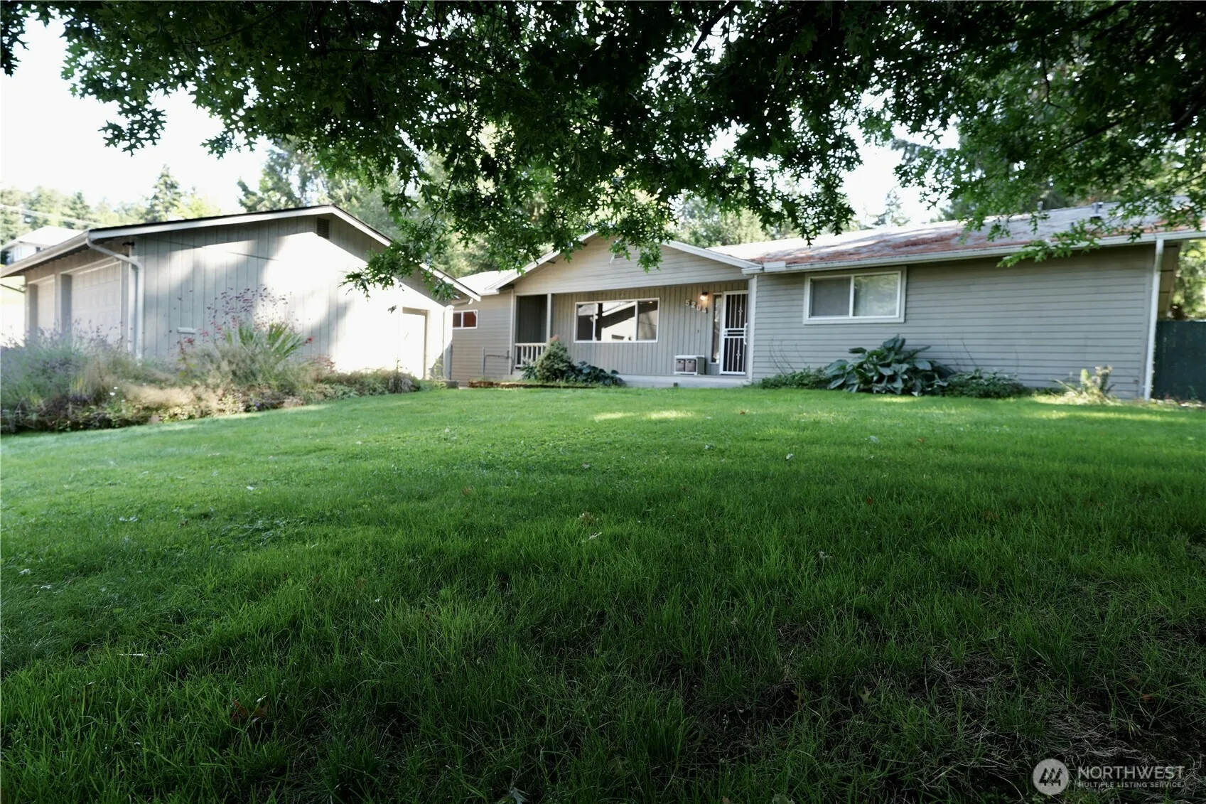 Property photo for 5204 53rd Street W, University Place photo 4
