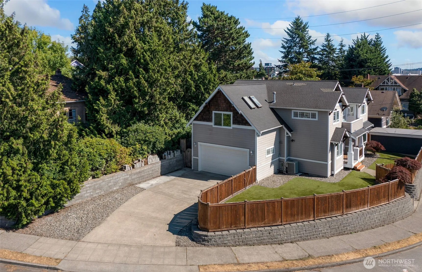 Property photo for 7208 8th Avenue Ne, Seattle