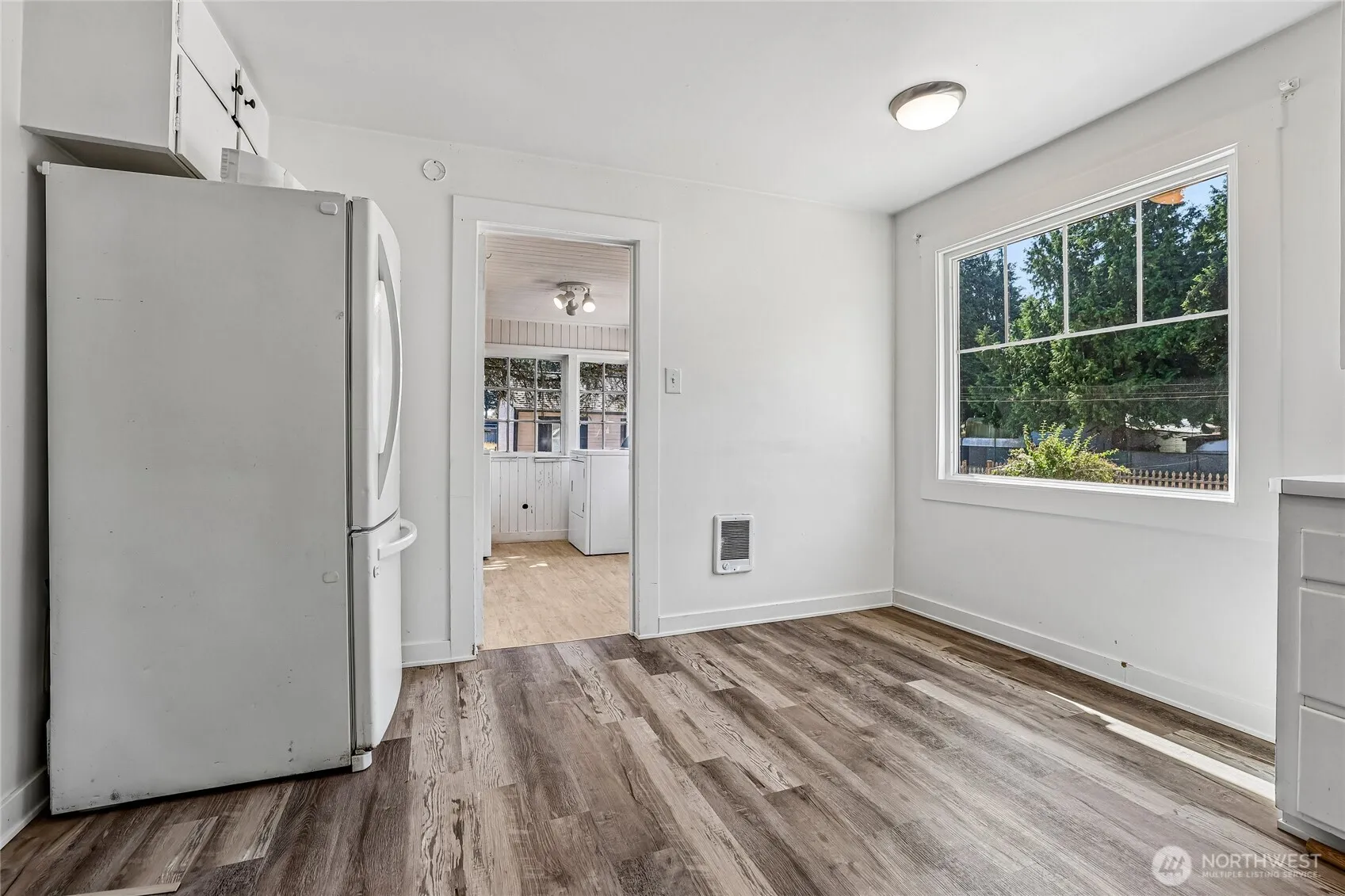 Property photo for 6925 52nd Avenue W, University Place photo 3