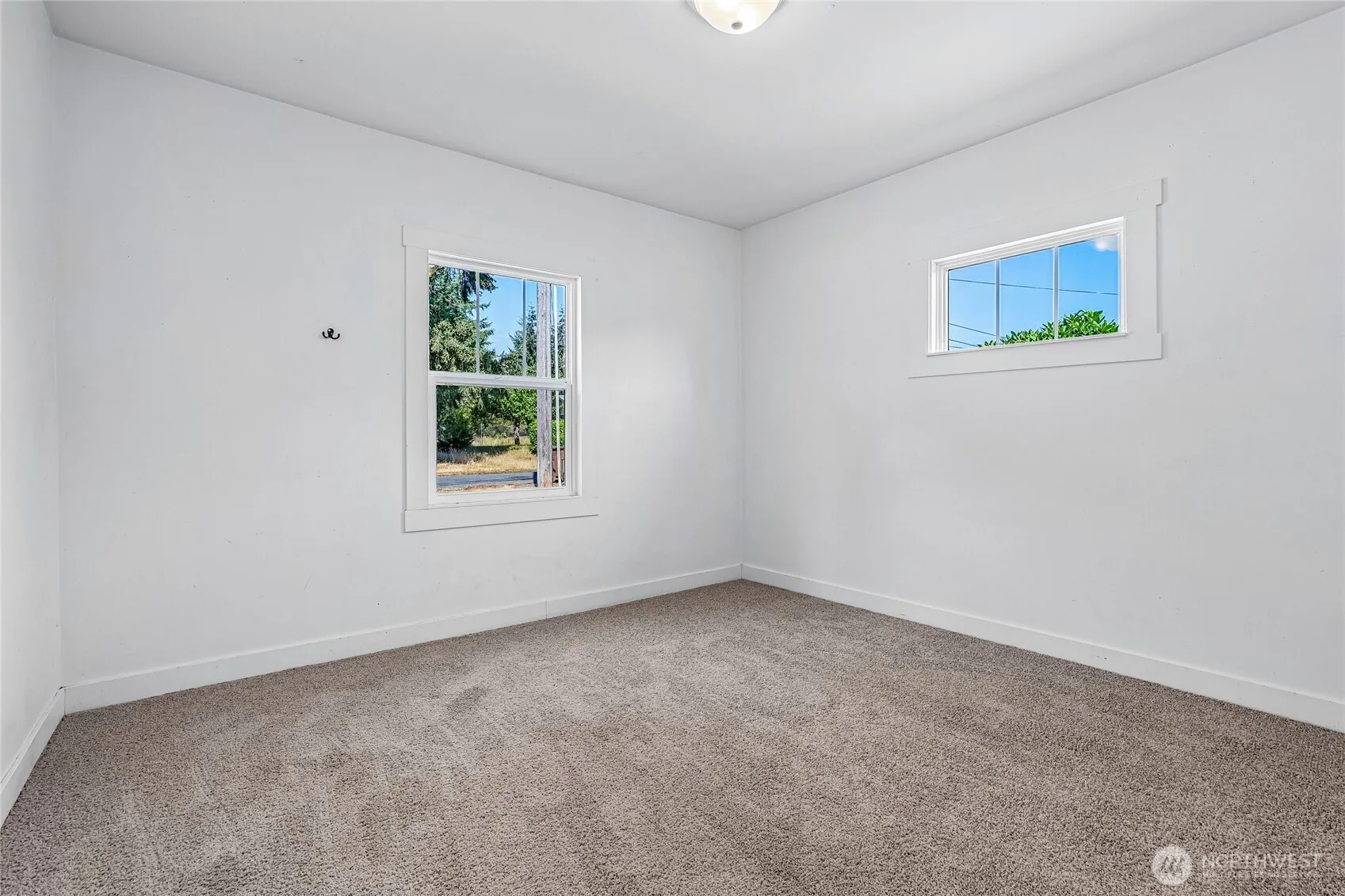 Property photo for 6925 52nd Avenue W, University Place photo 5