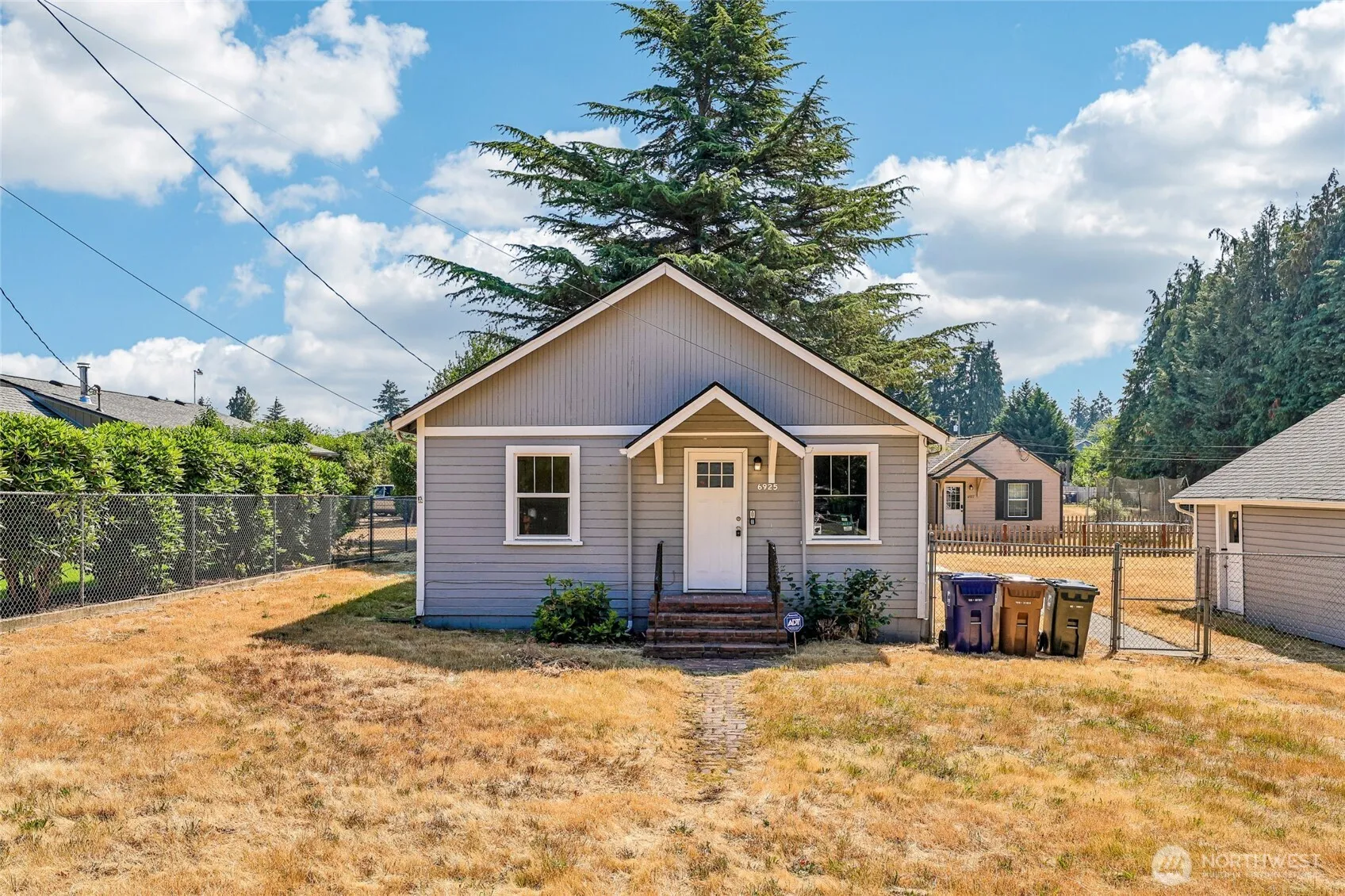 Property photo for 6925 52nd Avenue W, University Place