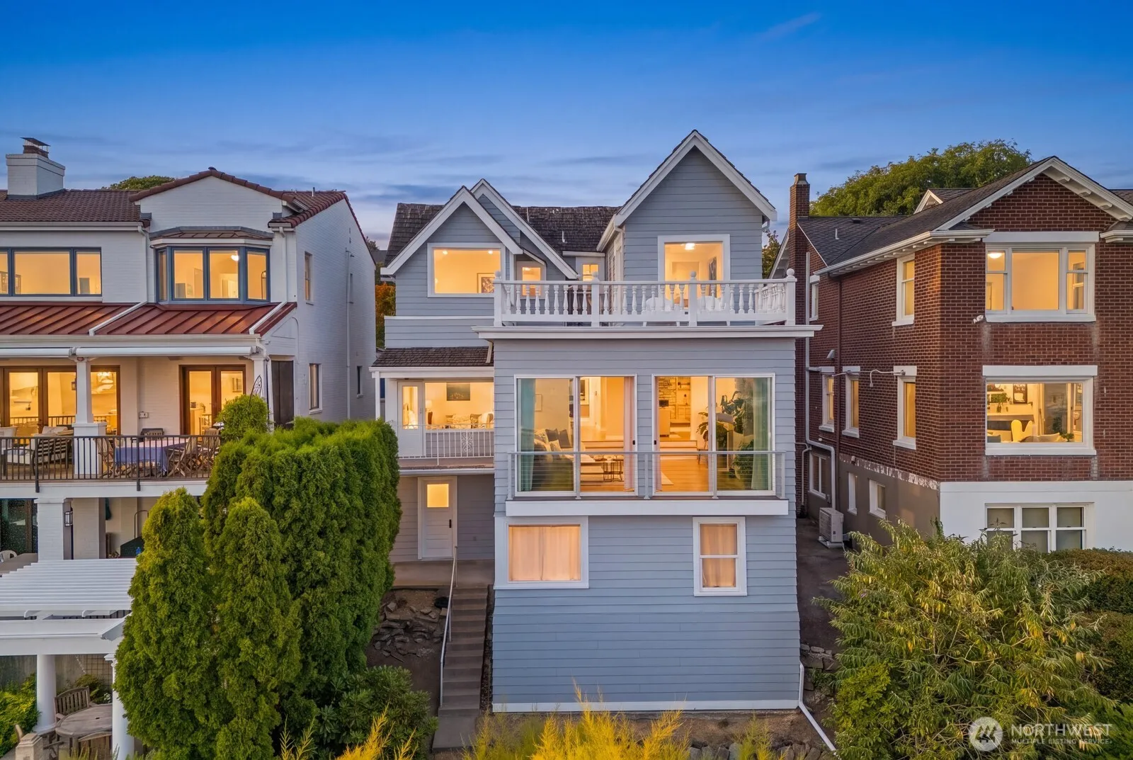 Property photo for 307 W Highland Drive, Seattle photo 4