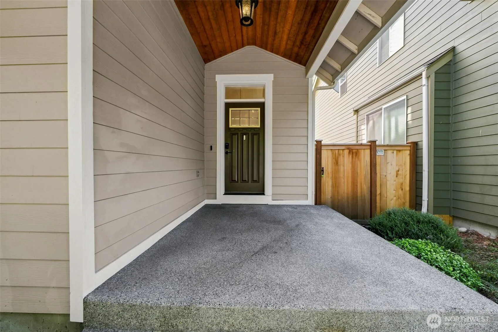 Property photo for 816 124th Street Ct E, Tacoma photo 2